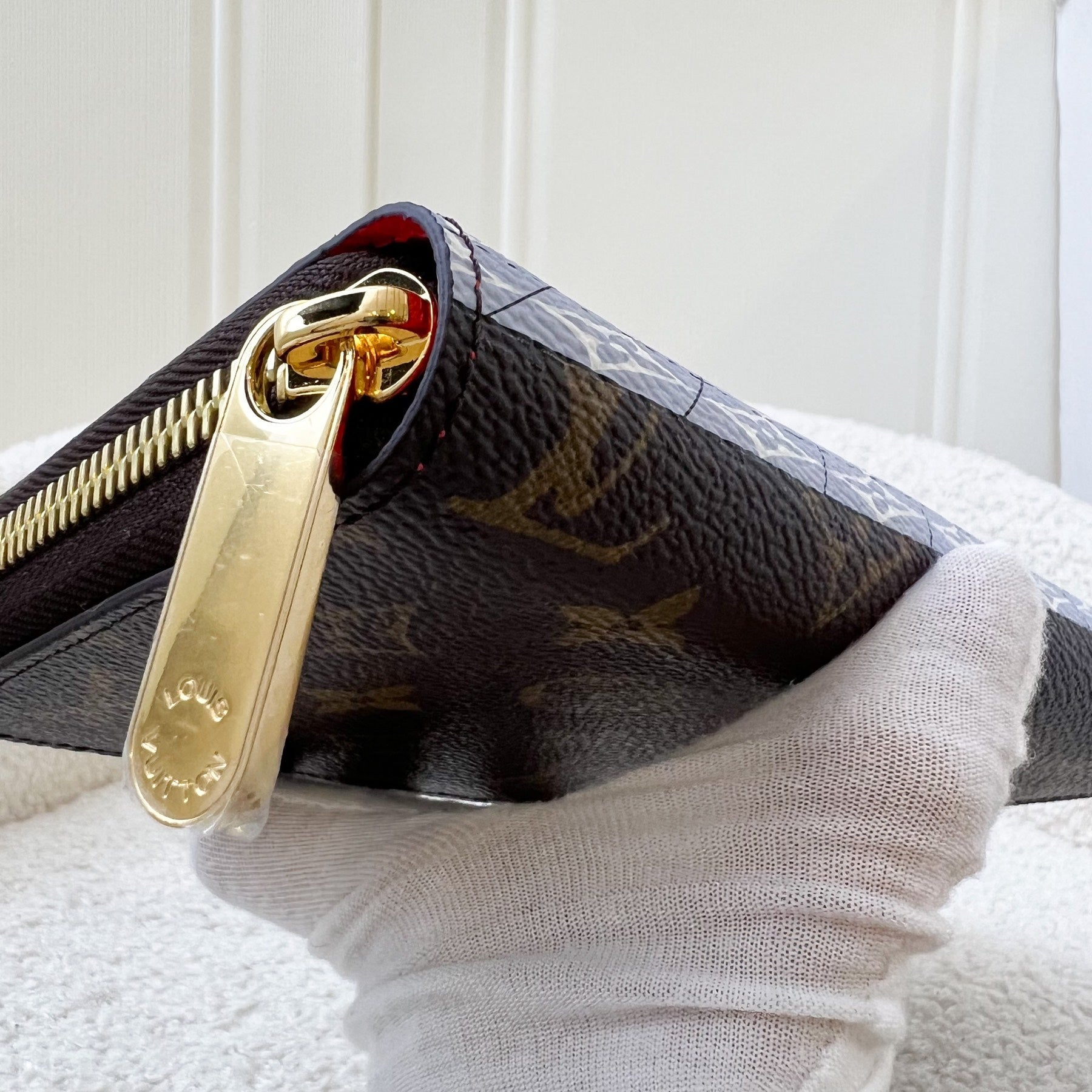 LV Zippy Long Wallet in in Christmas Animation 2021 "Vivienne in London" Monogram Canvas GHW
