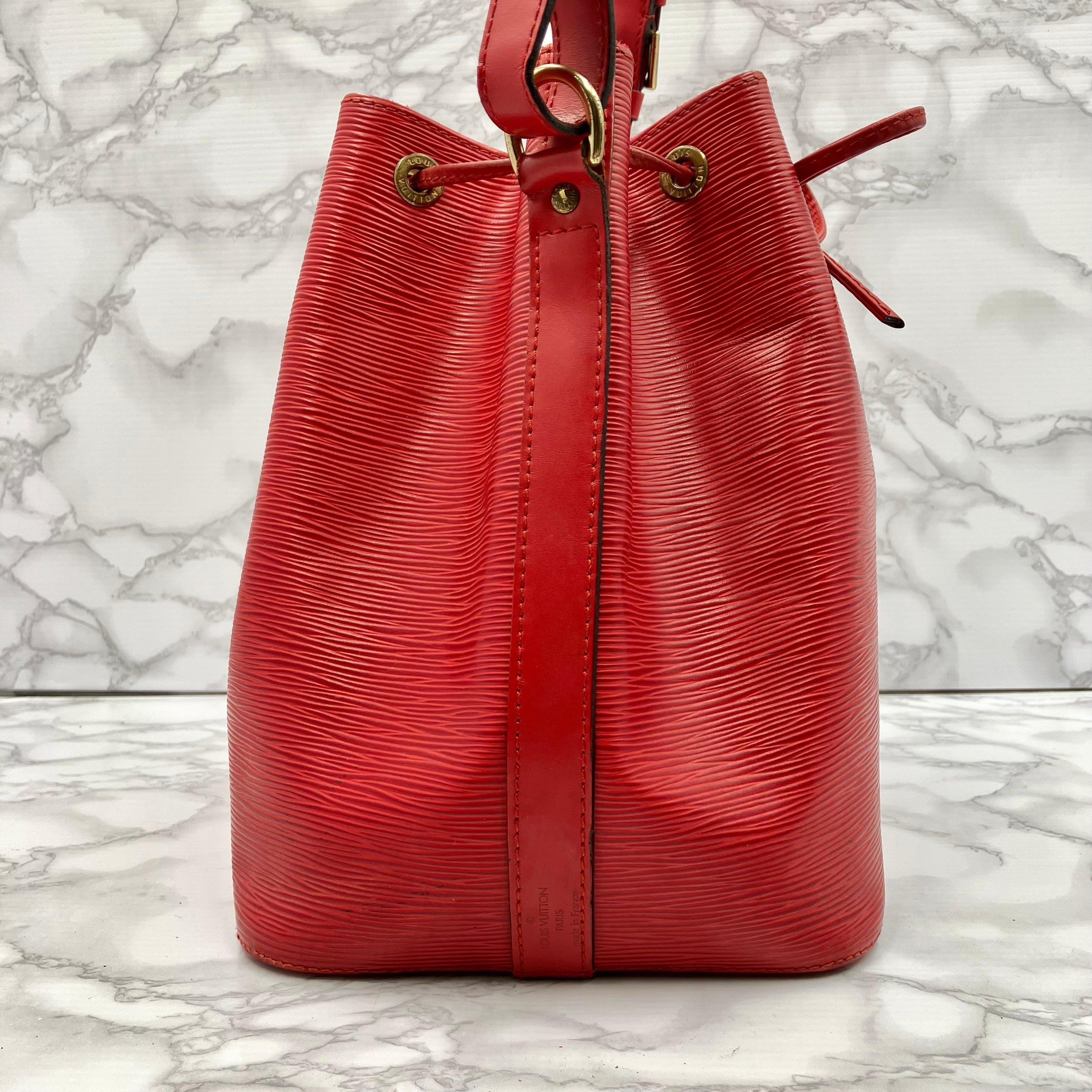 LOUIS VUITTON Epi petit noé