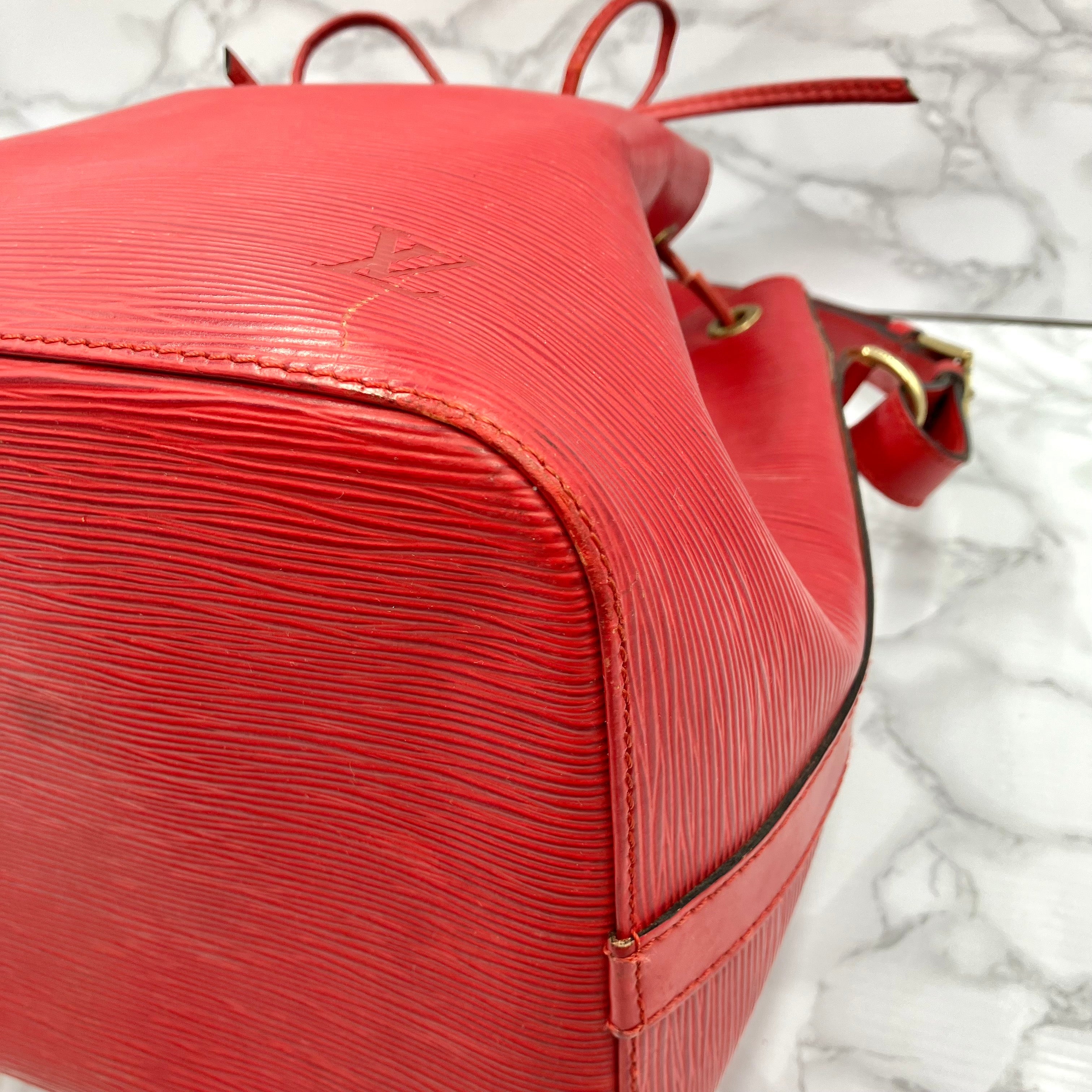 LOUIS VUITTON Epi petit noé