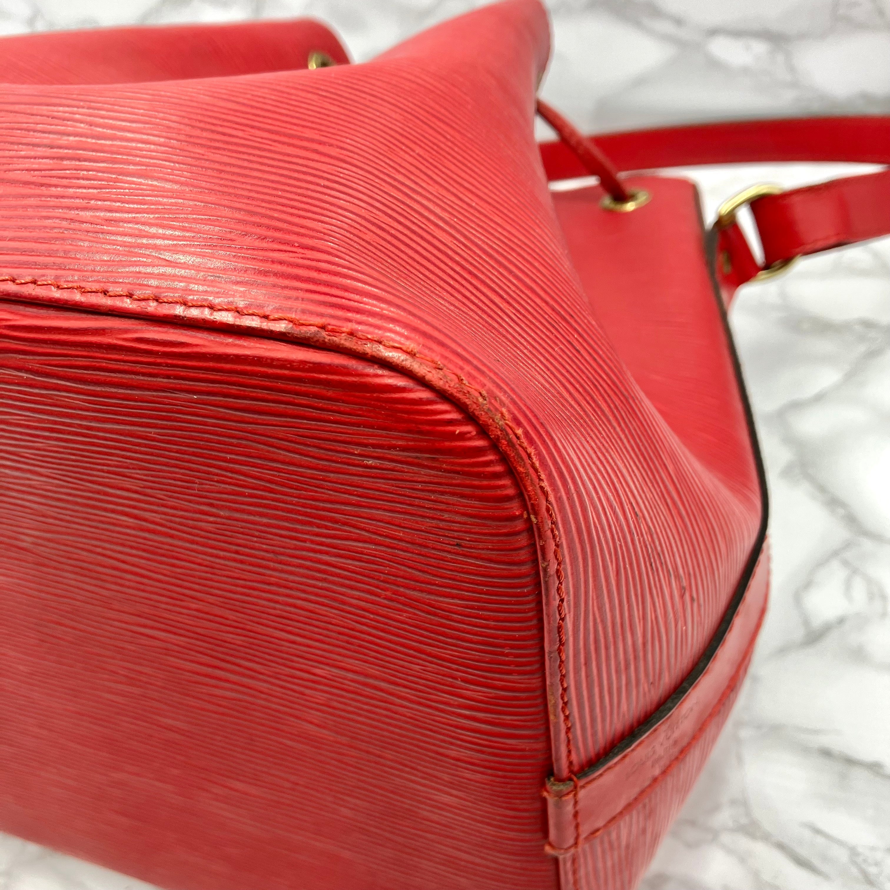 LOUIS VUITTON Epi petit noé
