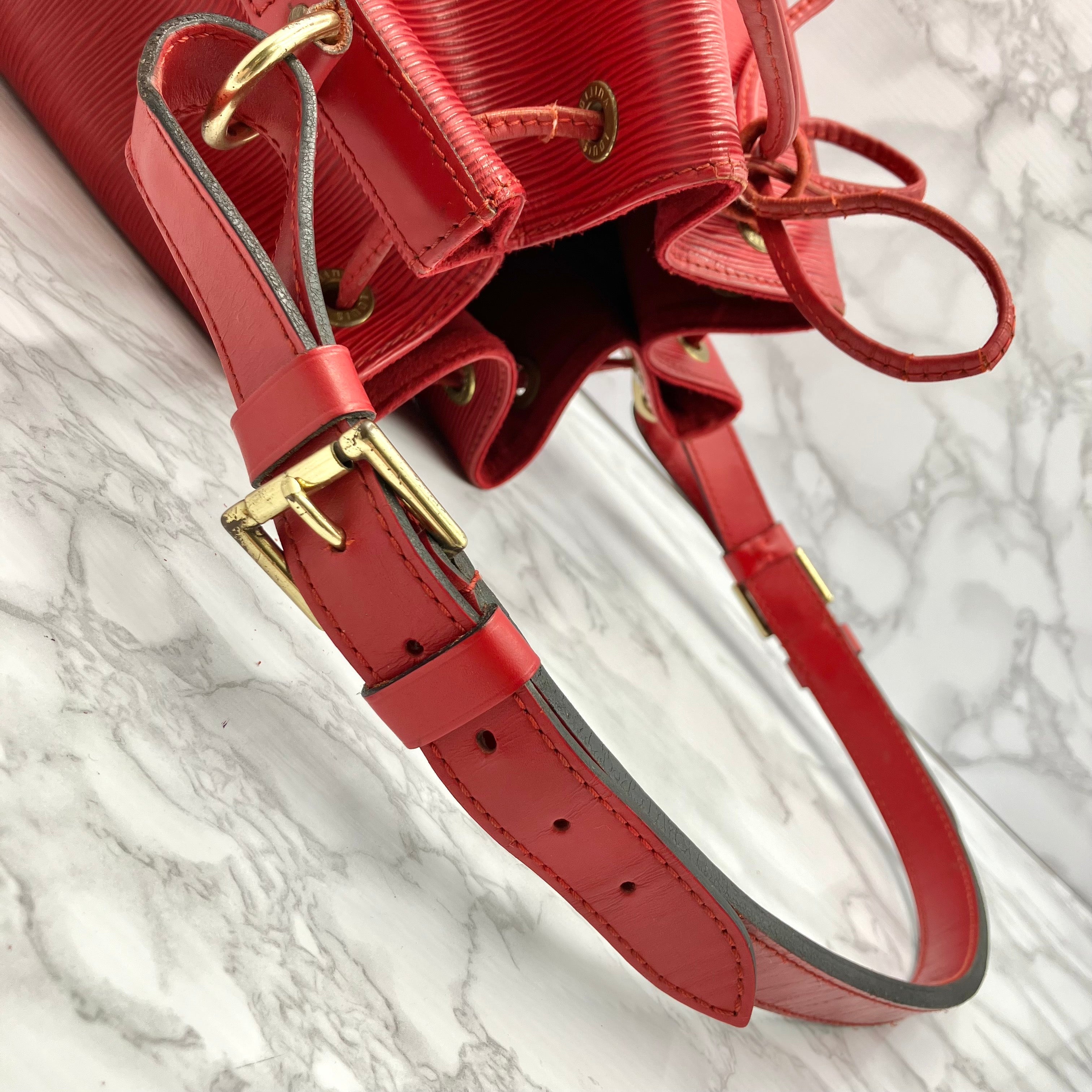 LOUIS VUITTON Epi petit noé