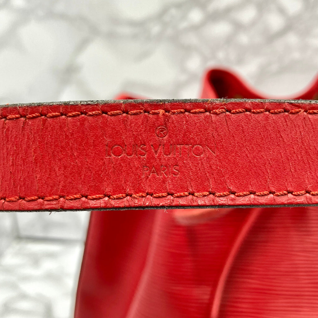LOUIS VUITTON Epi petit noé