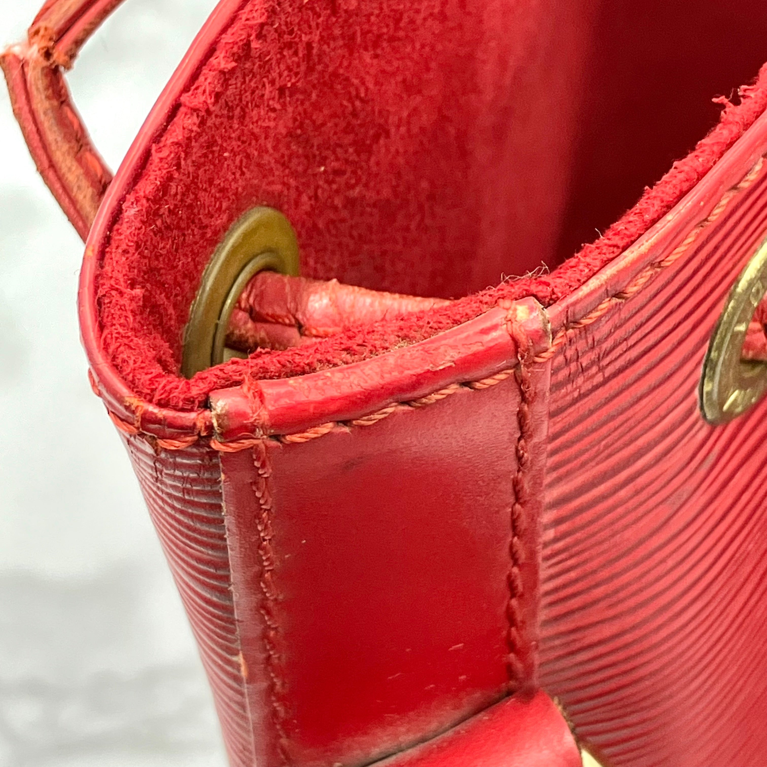 LOUIS VUITTON Epi petit noé