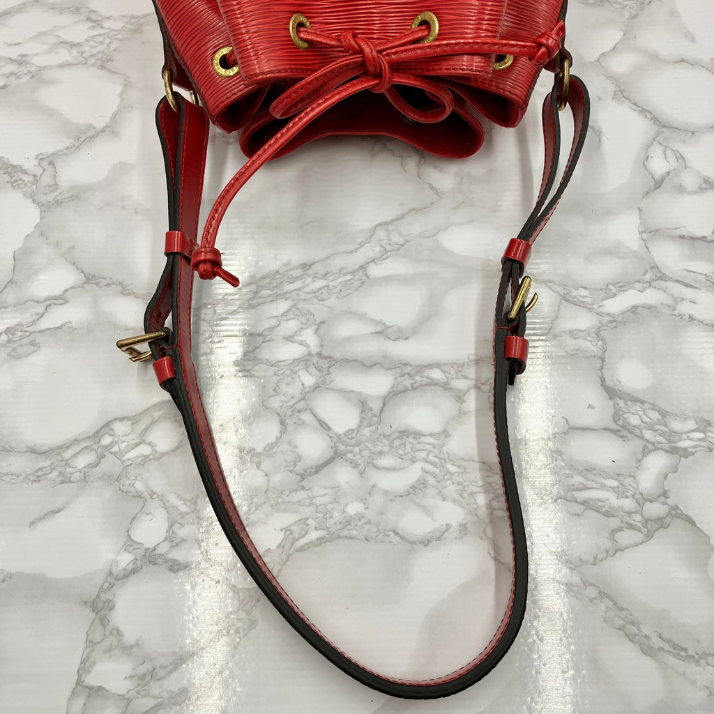 LOUIS VUITTON Epi petit noé