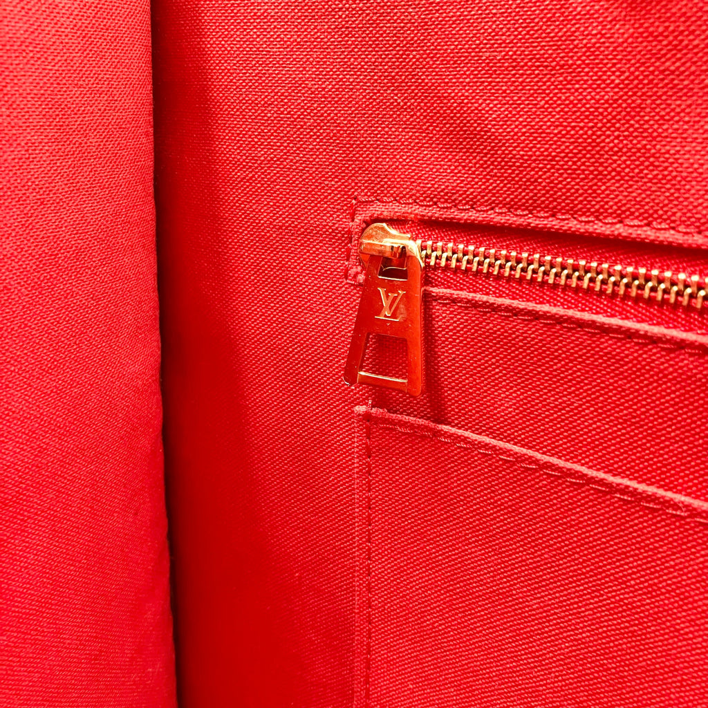 LOUIS VUITTON Monogram Reverse Giant On The Go MM