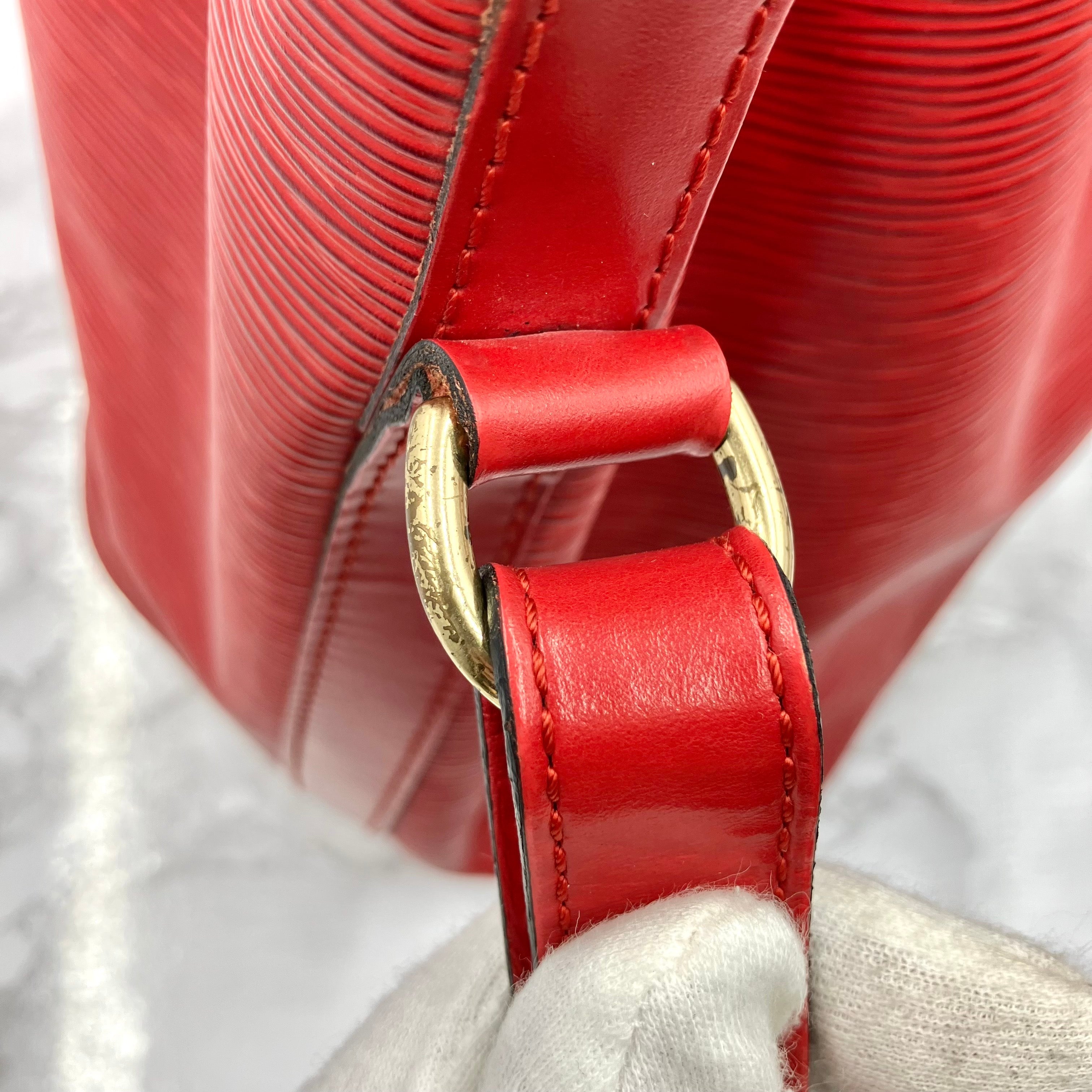 LOUIS VUITTON Epi petit noé