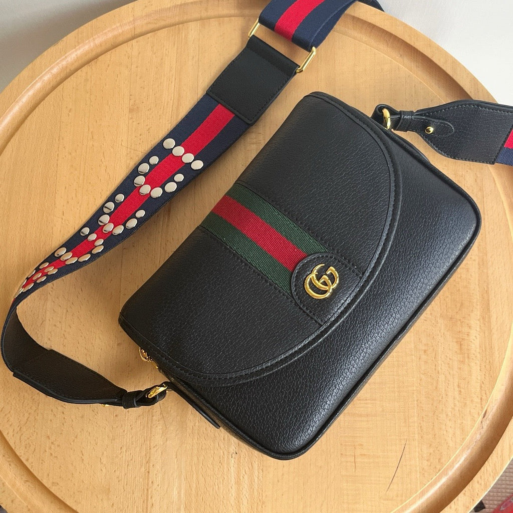 GC700 Ophidia Medium Shoulder Bag / 10.2x6.7x2.7inch