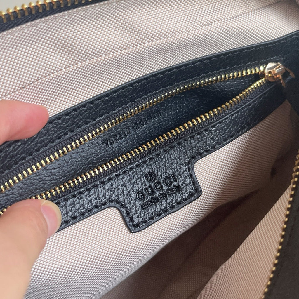 GC700 Ophidia Medium Shoulder Bag / 10.2x6.7x2.7inch
