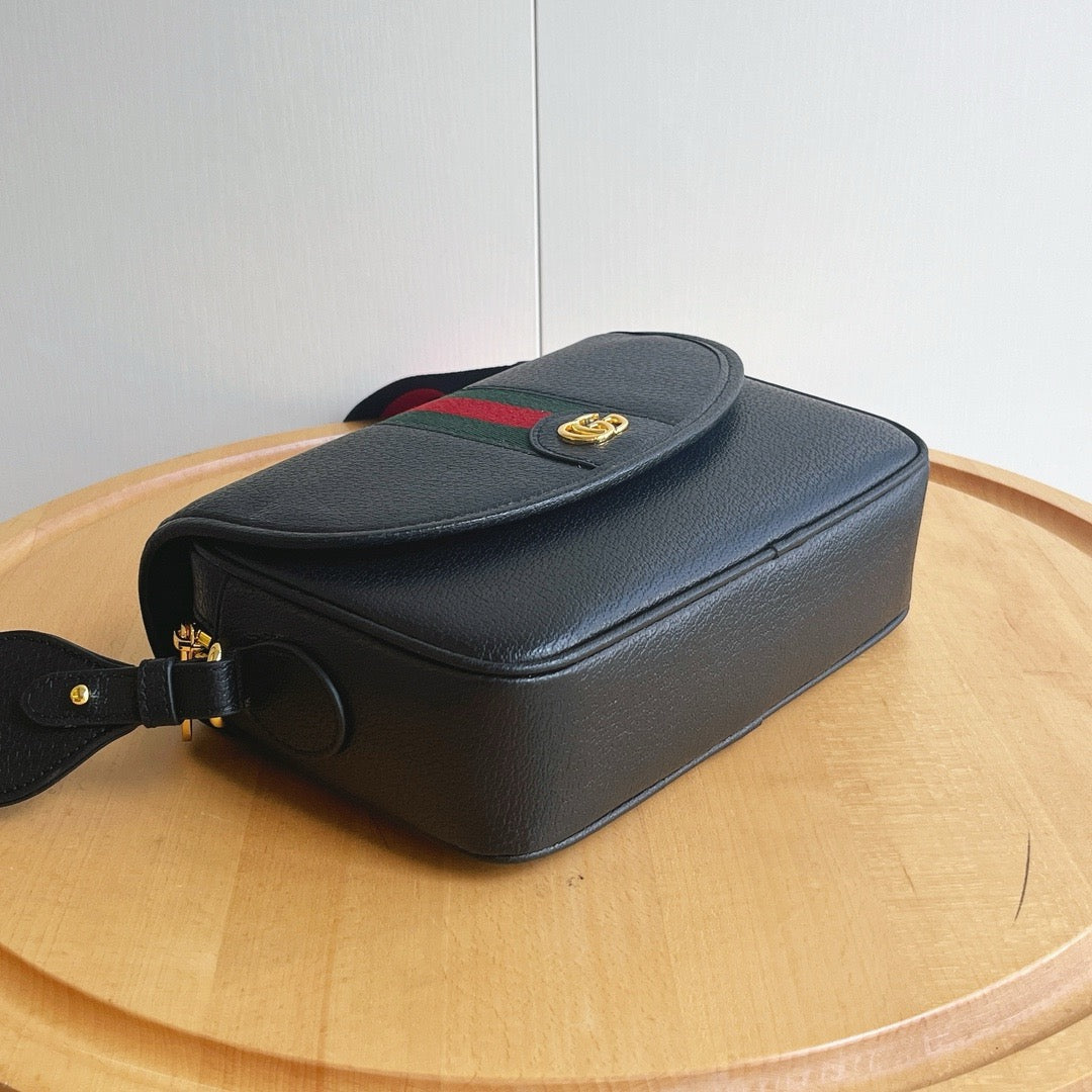 GC700 Ophidia Medium Shoulder Bag / 10.2x6.7x2.7inch