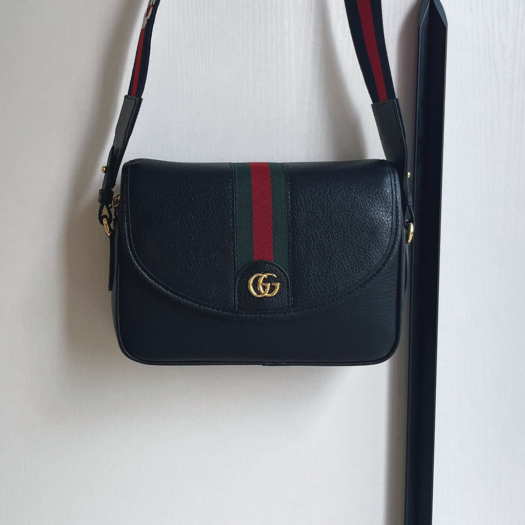 GC700 Ophidia Medium Shoulder Bag / 10.2x6.7x2.7inch