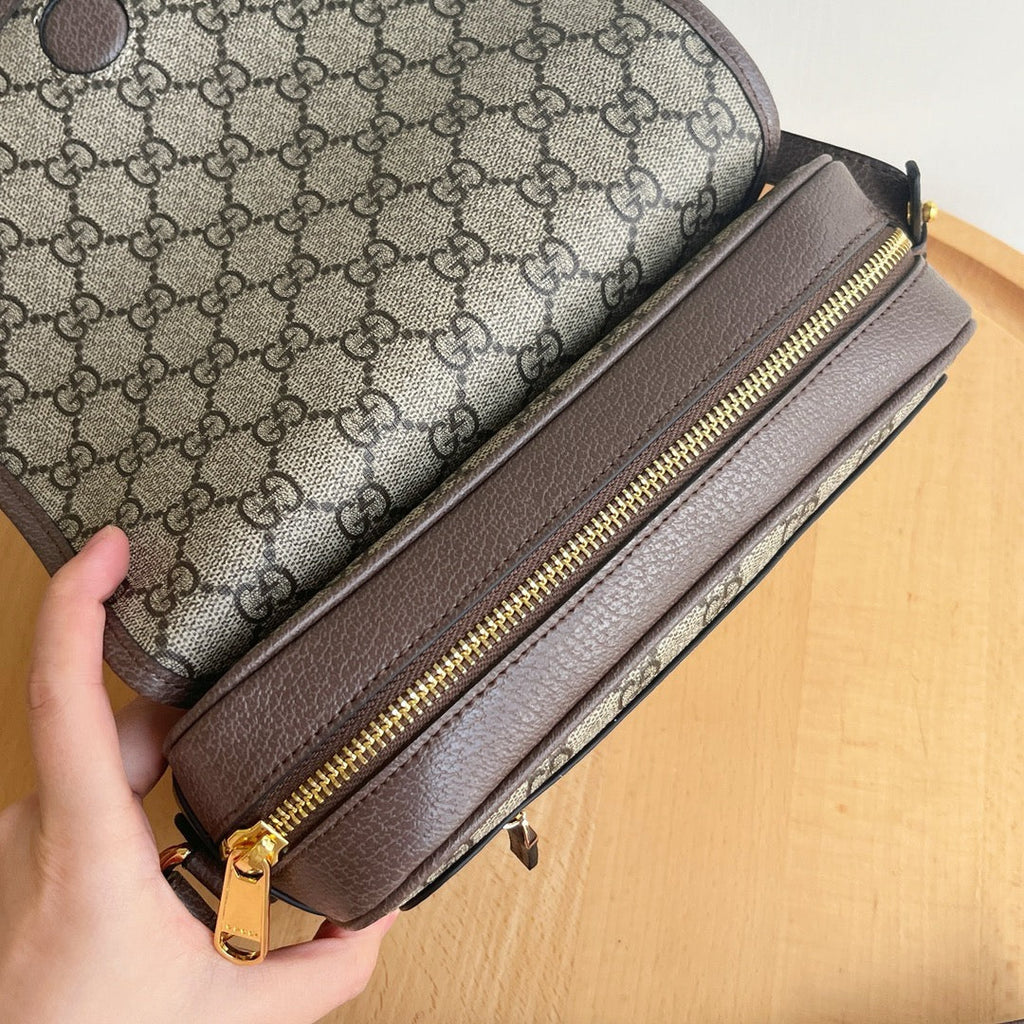 GC701 Ophidia Medium Shoulder Bag / 10.2x6.7x2.7inch