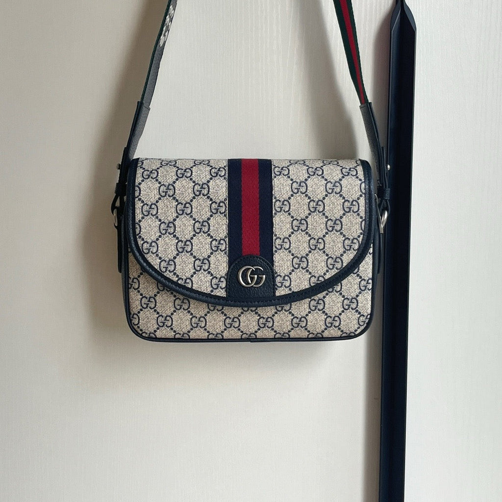 GC702 Ophidia Medium Shoulder Bag / 10.2x6.7x2.7inch