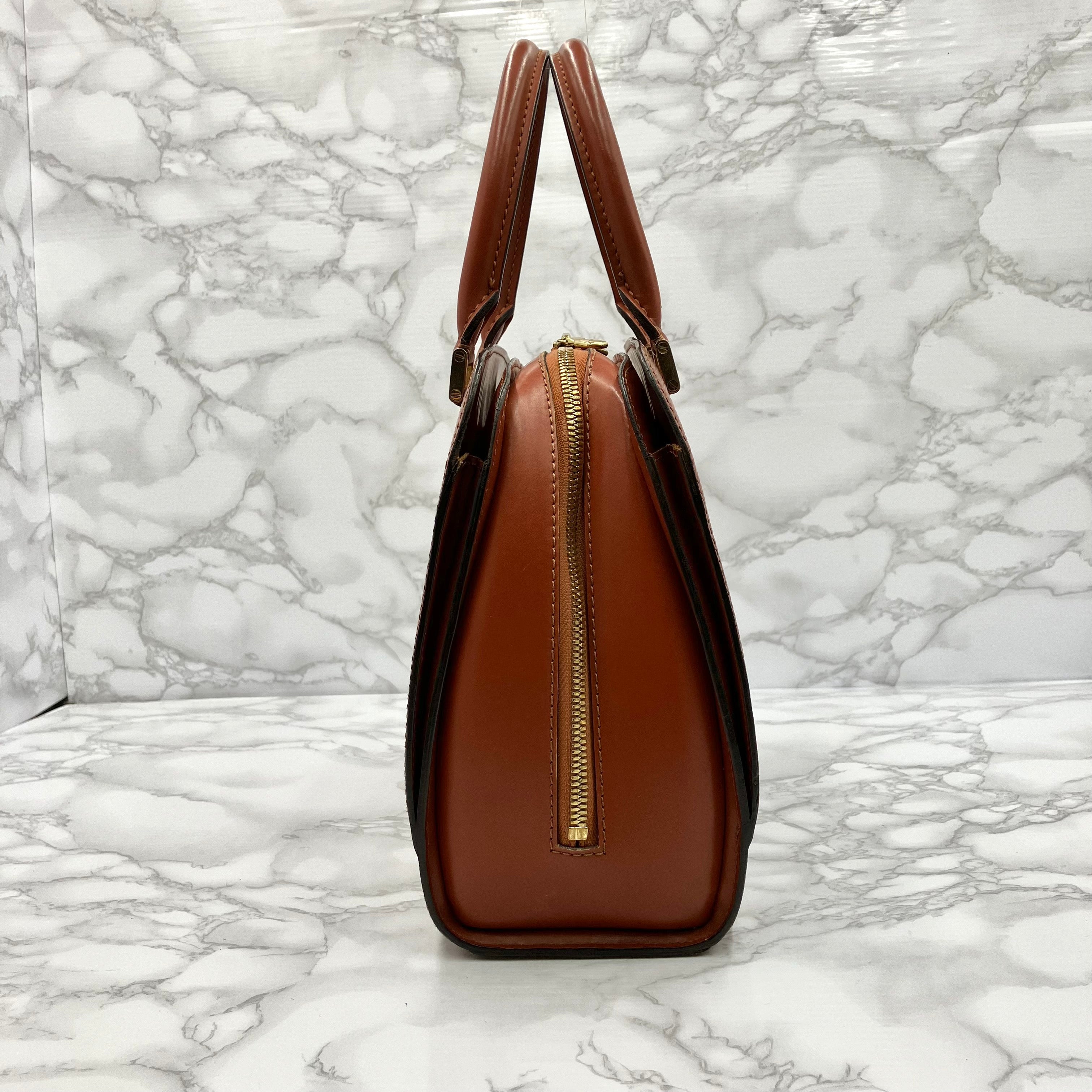 LOUIS VUITTON Epi Pont Neuf