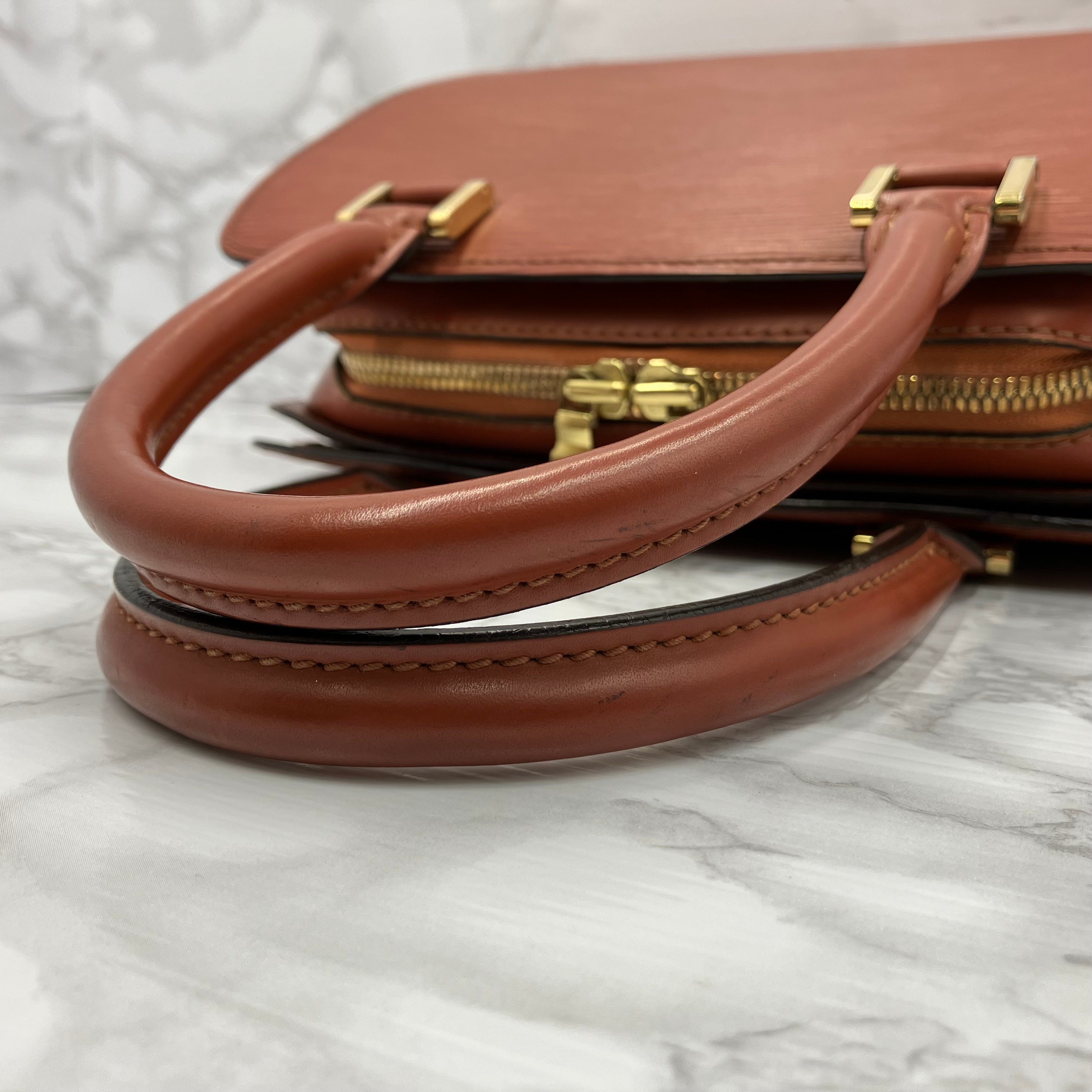 LOUIS VUITTON Epi Pont Neuf