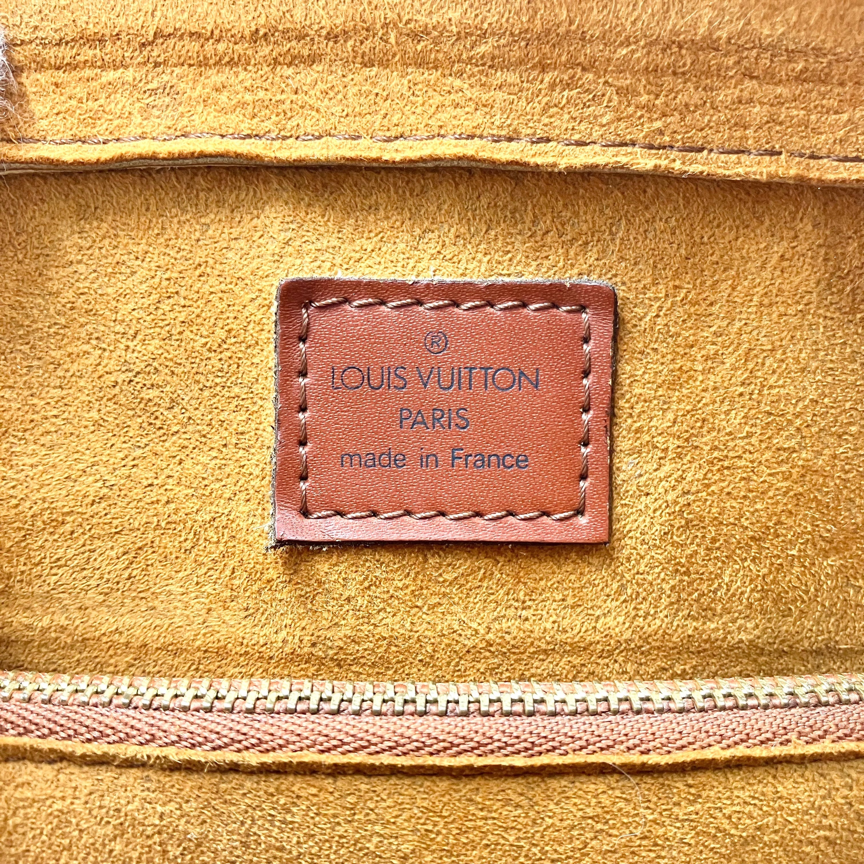LOUIS VUITTON Epi Pont Neuf