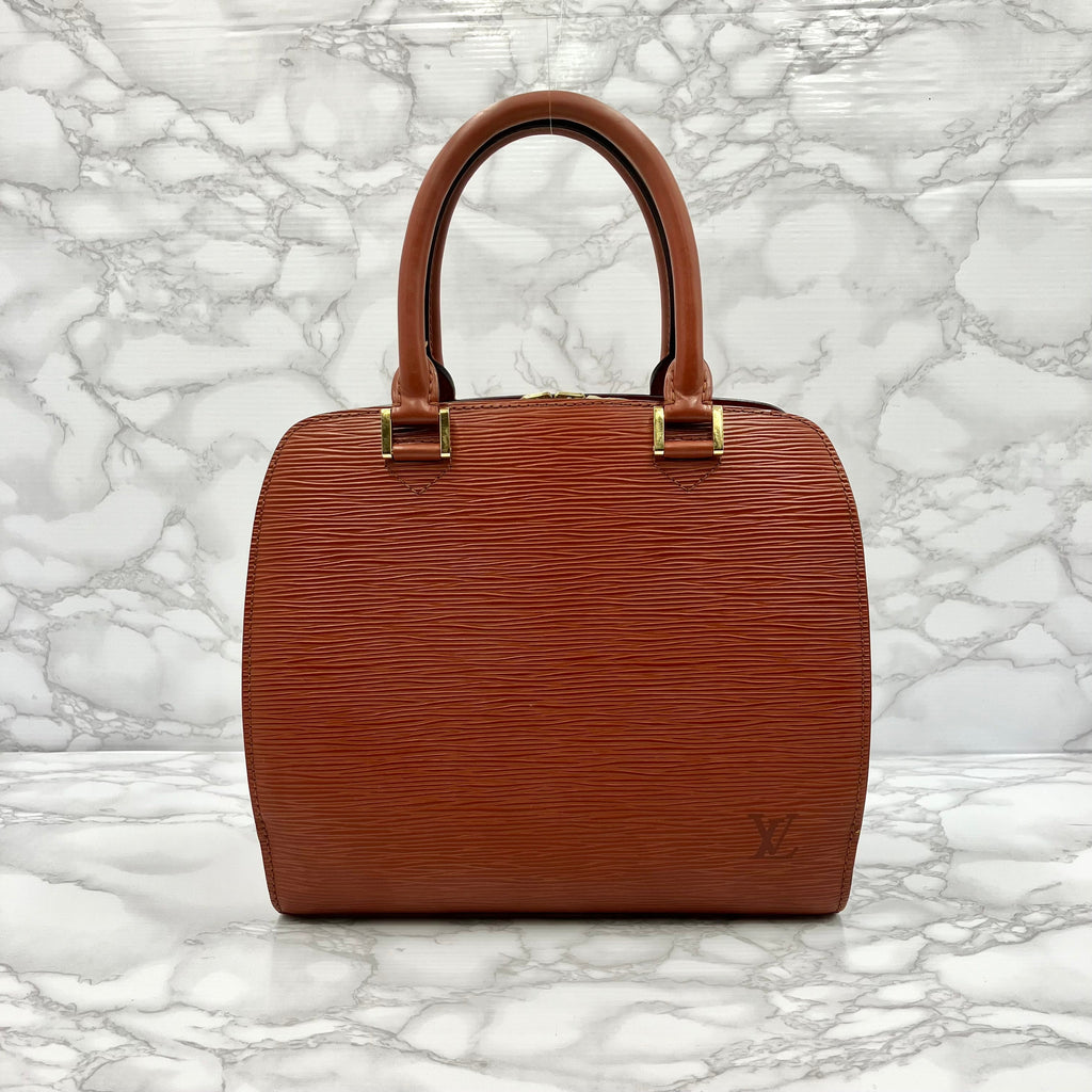 LOUIS VUITTON Epi Pont Neuf