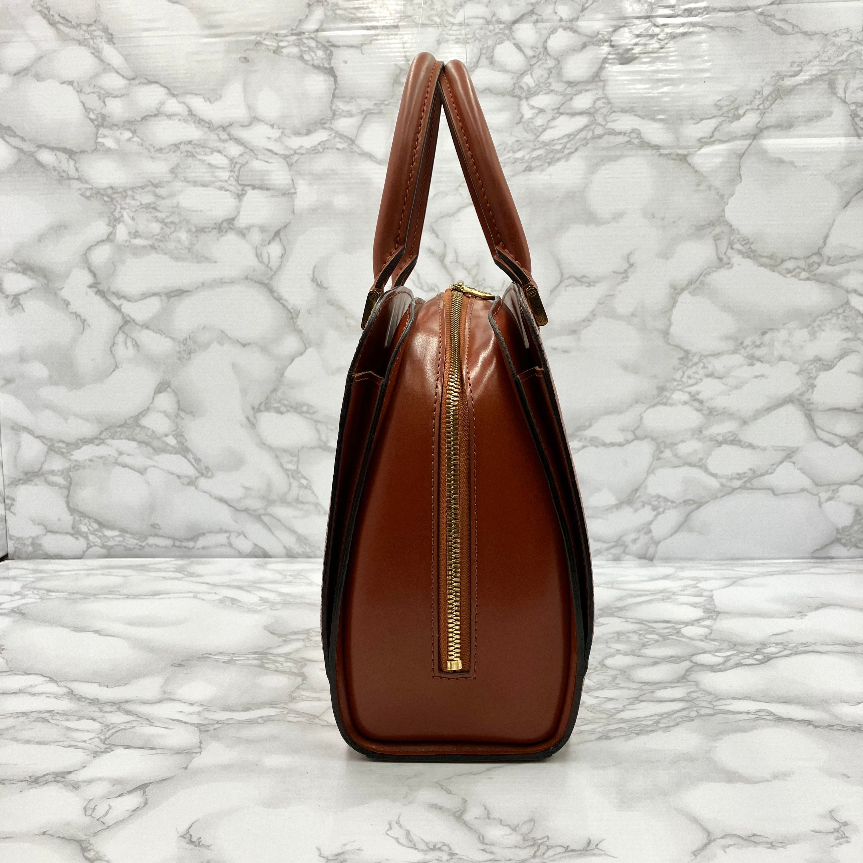 LOUIS VUITTON Epi Pont Neuf