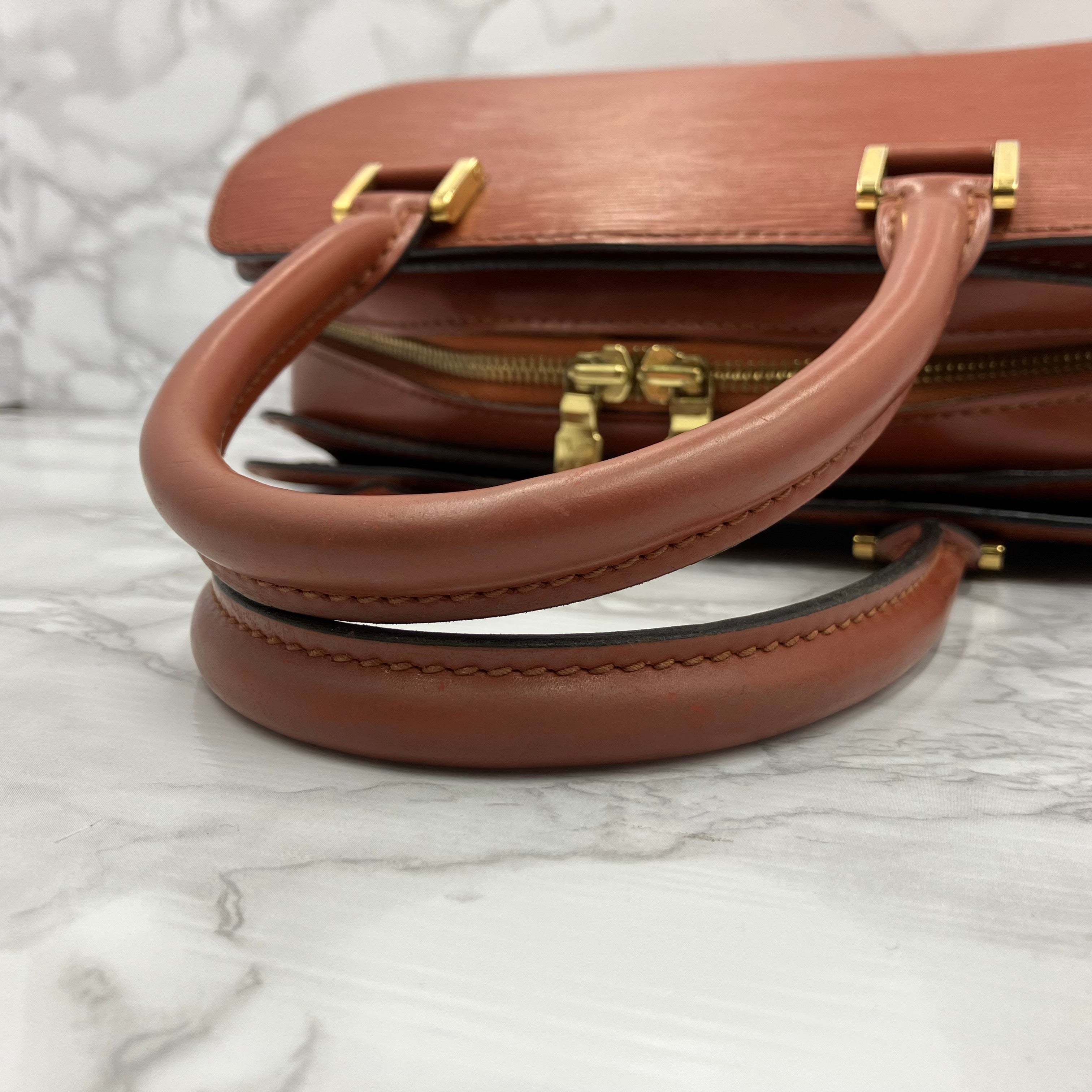 LOUIS VUITTON Epi Pont Neuf