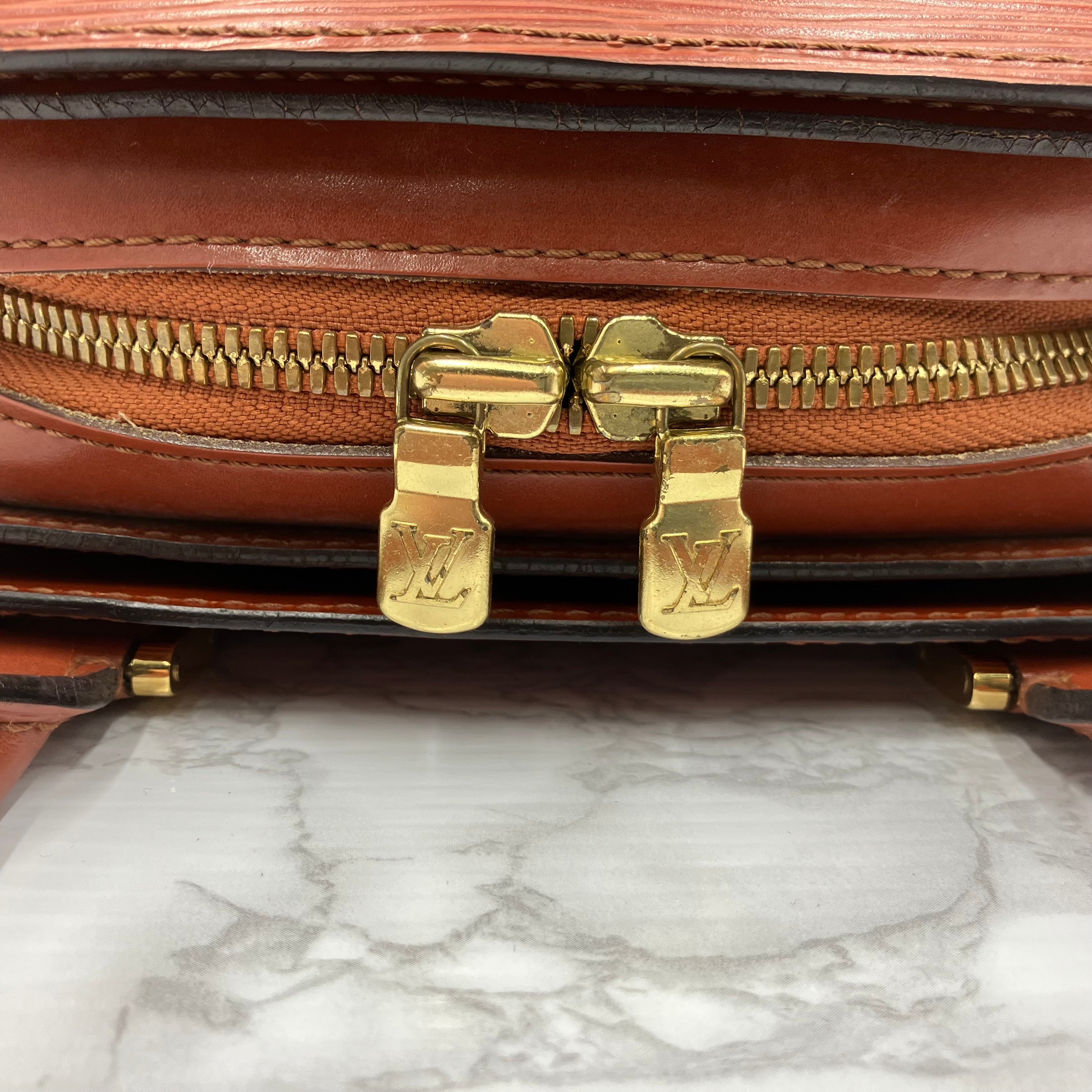 LOUIS VUITTON Epi Pont Neuf