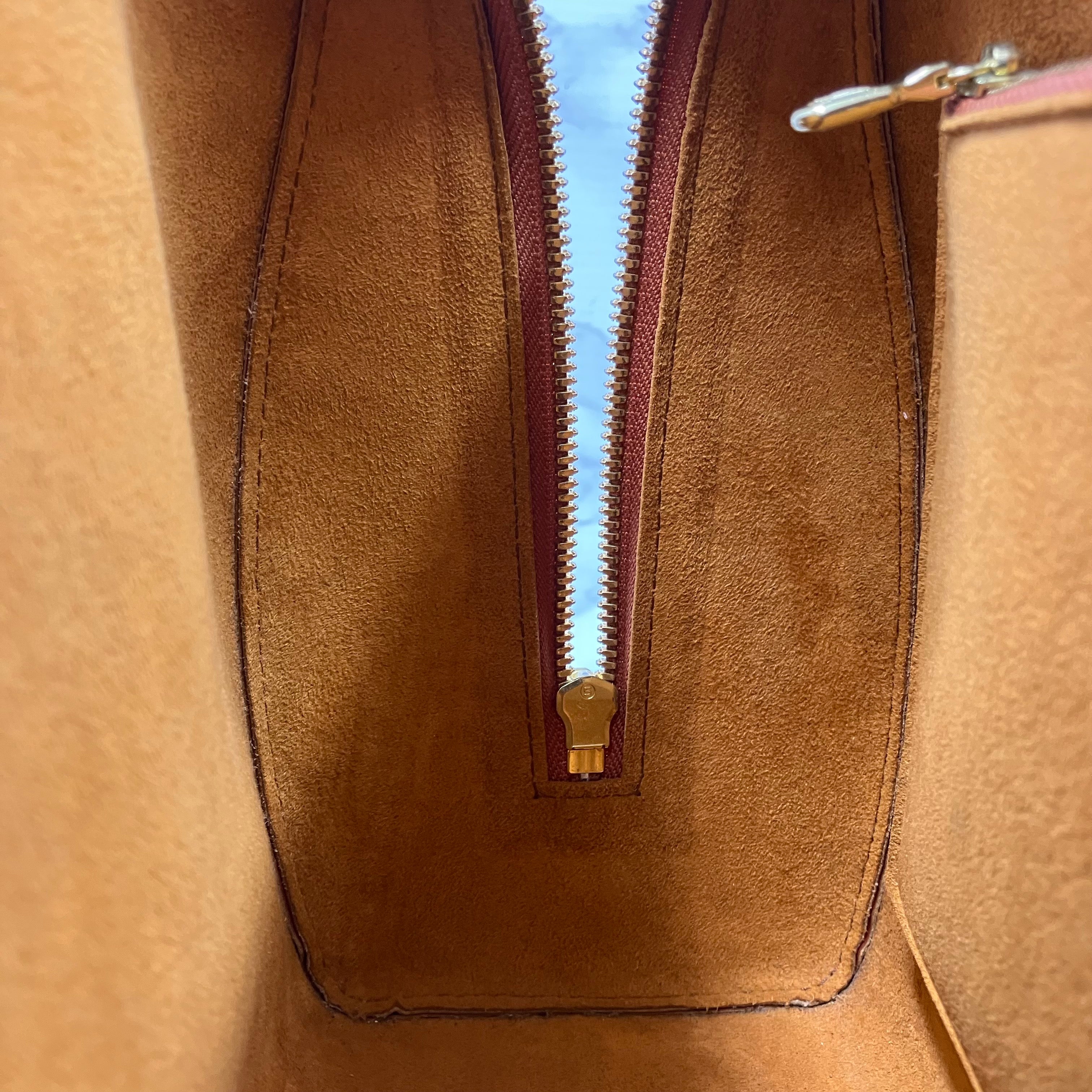 LOUIS VUITTON Epi Pont Neuf