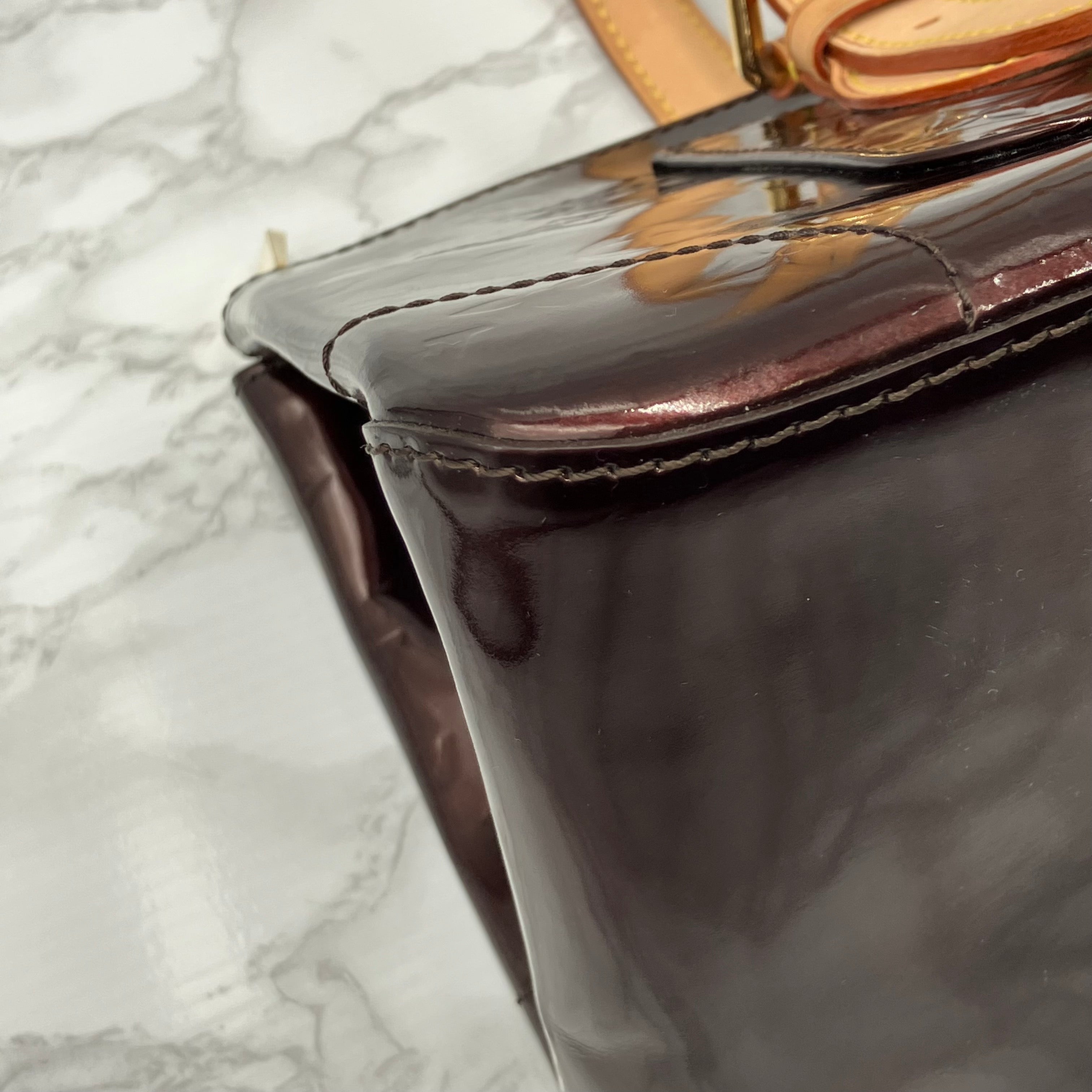 LOUIS VUITTON vernis rosewood avenue handbag