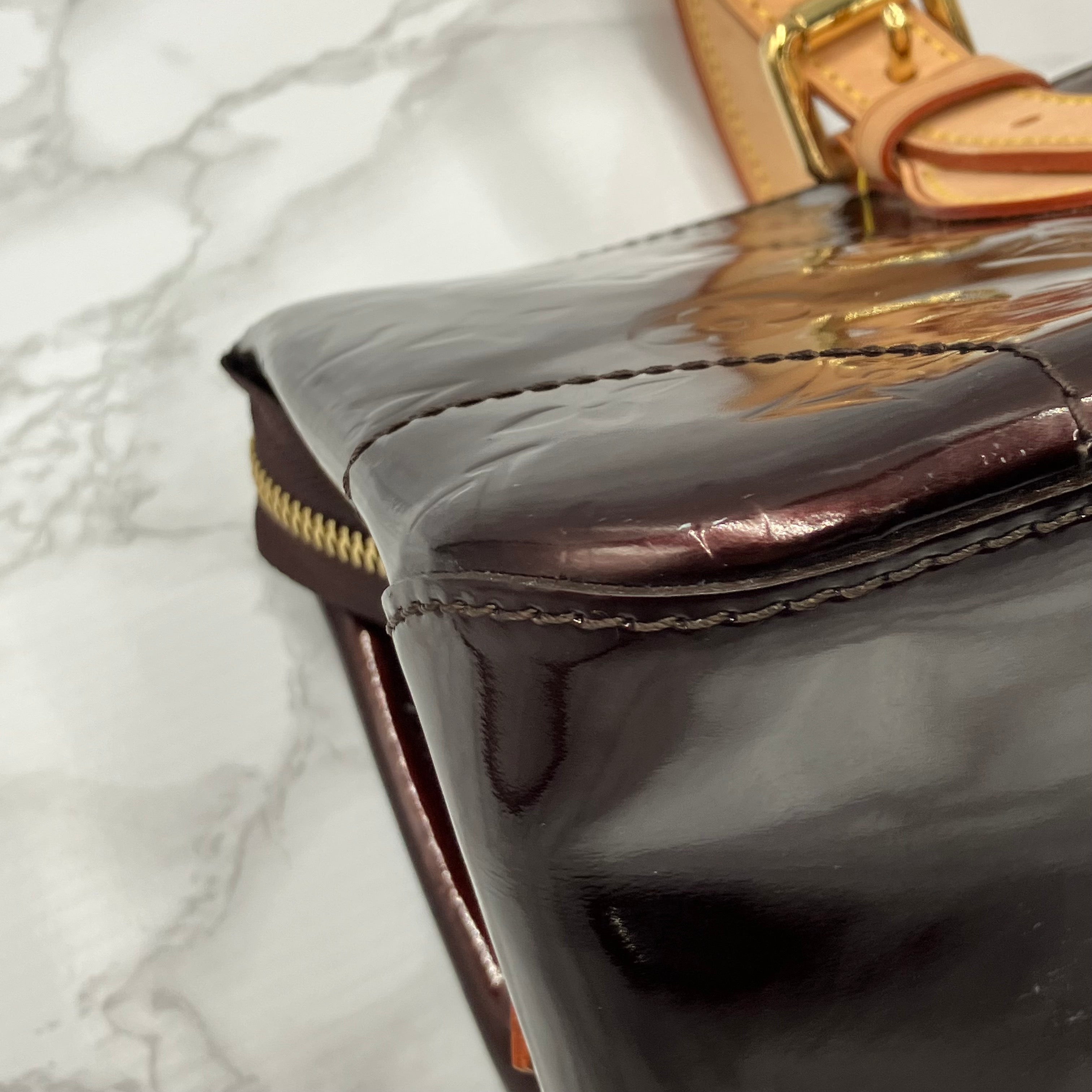 LOUIS VUITTON vernis rosewood avenue handbag