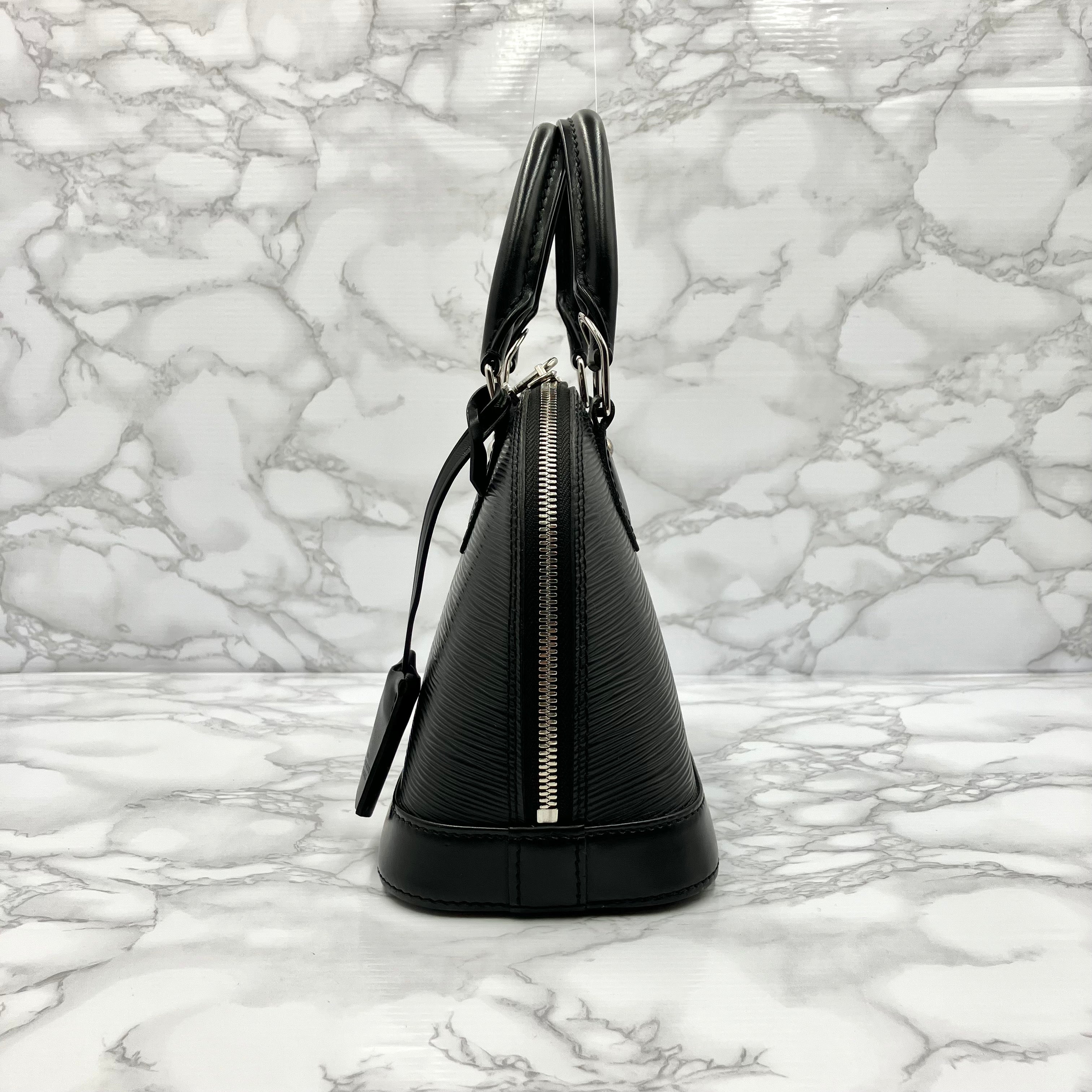 Louis Vuitton  Epi Alma BB