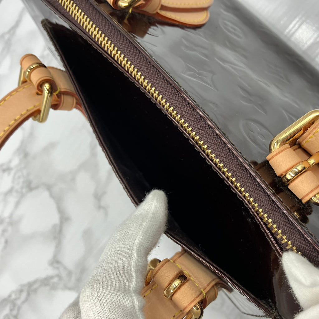LOUIS VUITTON vernis rosewood avenue handbag