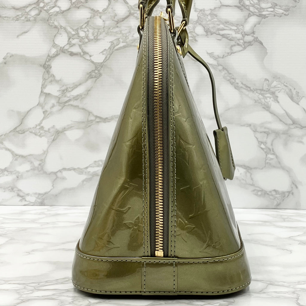 LOUIS VUITTON Vernis Alma handbag