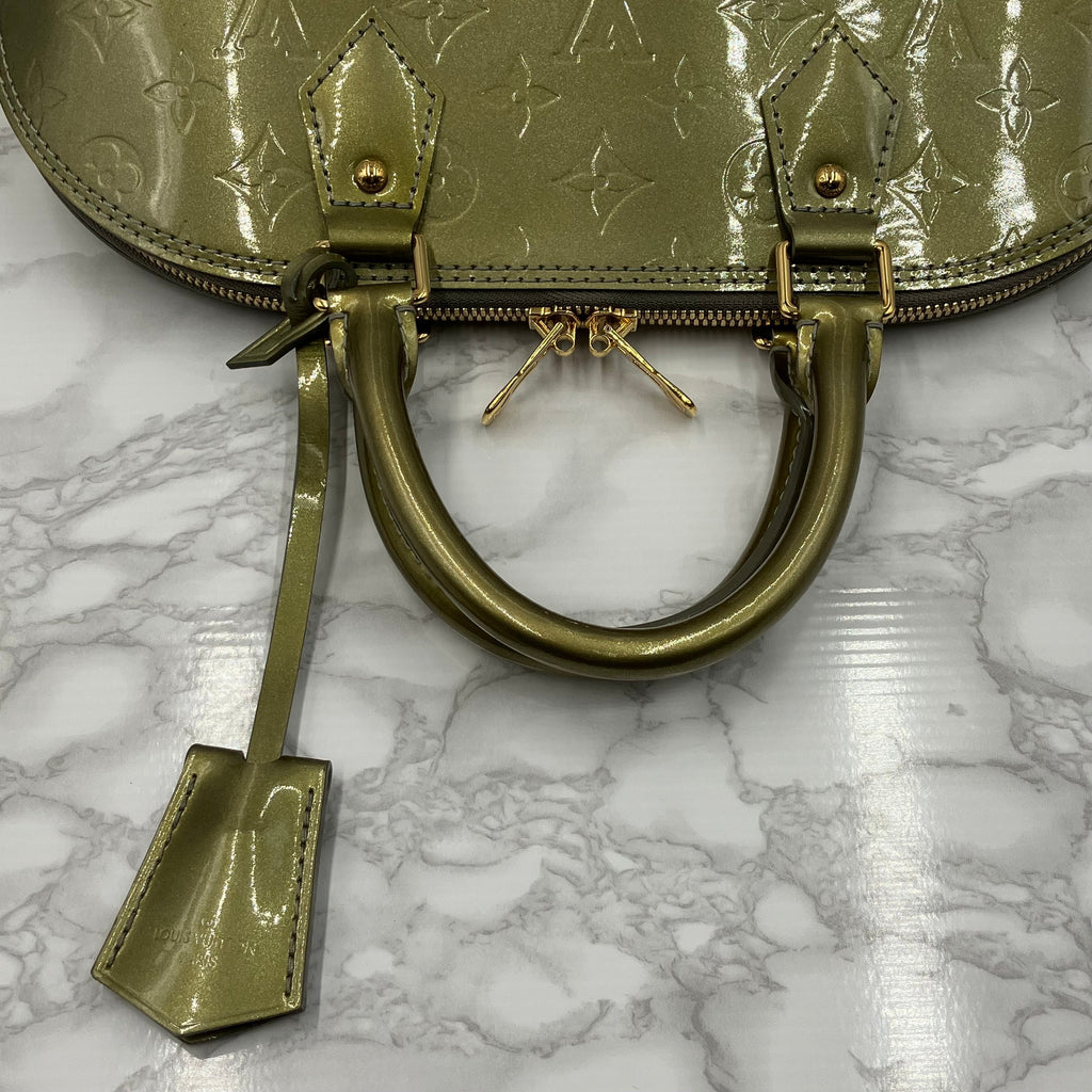 LOUIS VUITTON Vernis Alma handbag