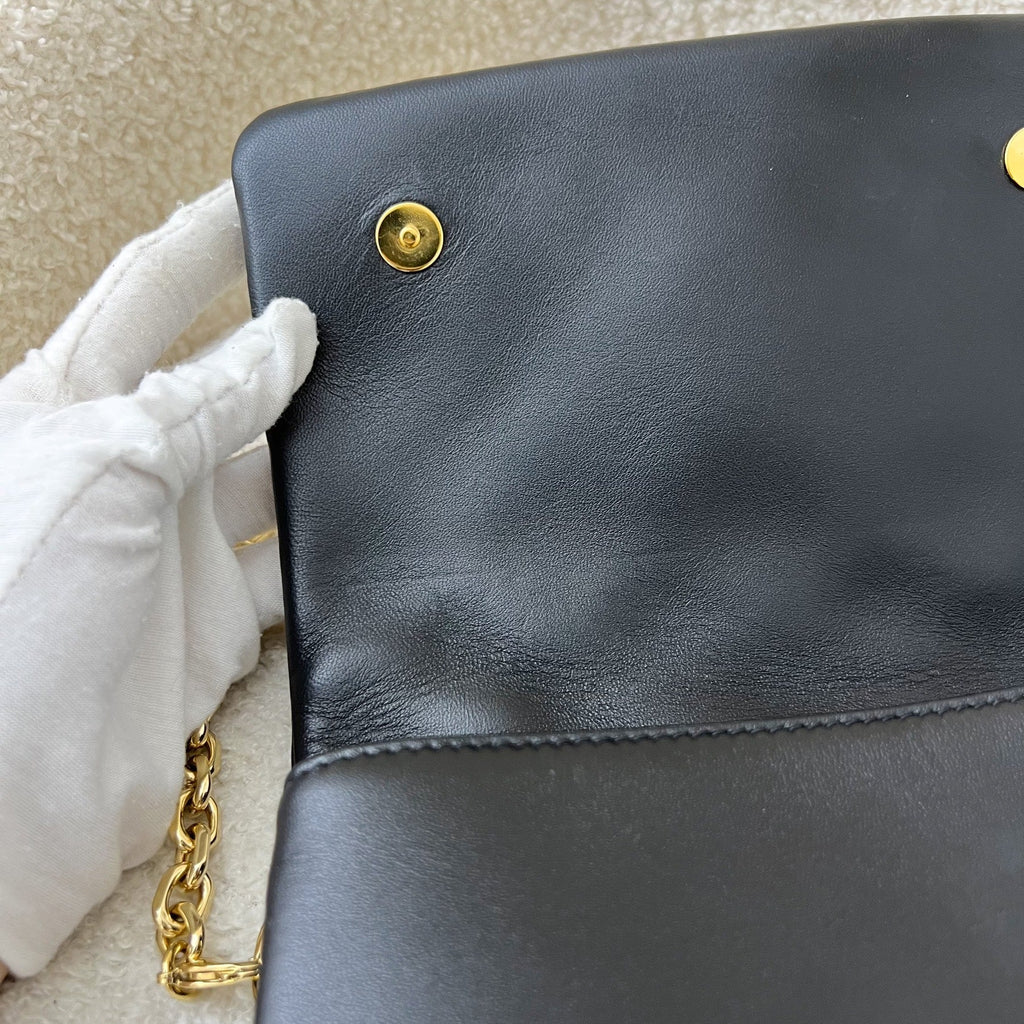 LV Pochette Coussin in Black Puffy Lambskin and GHW
