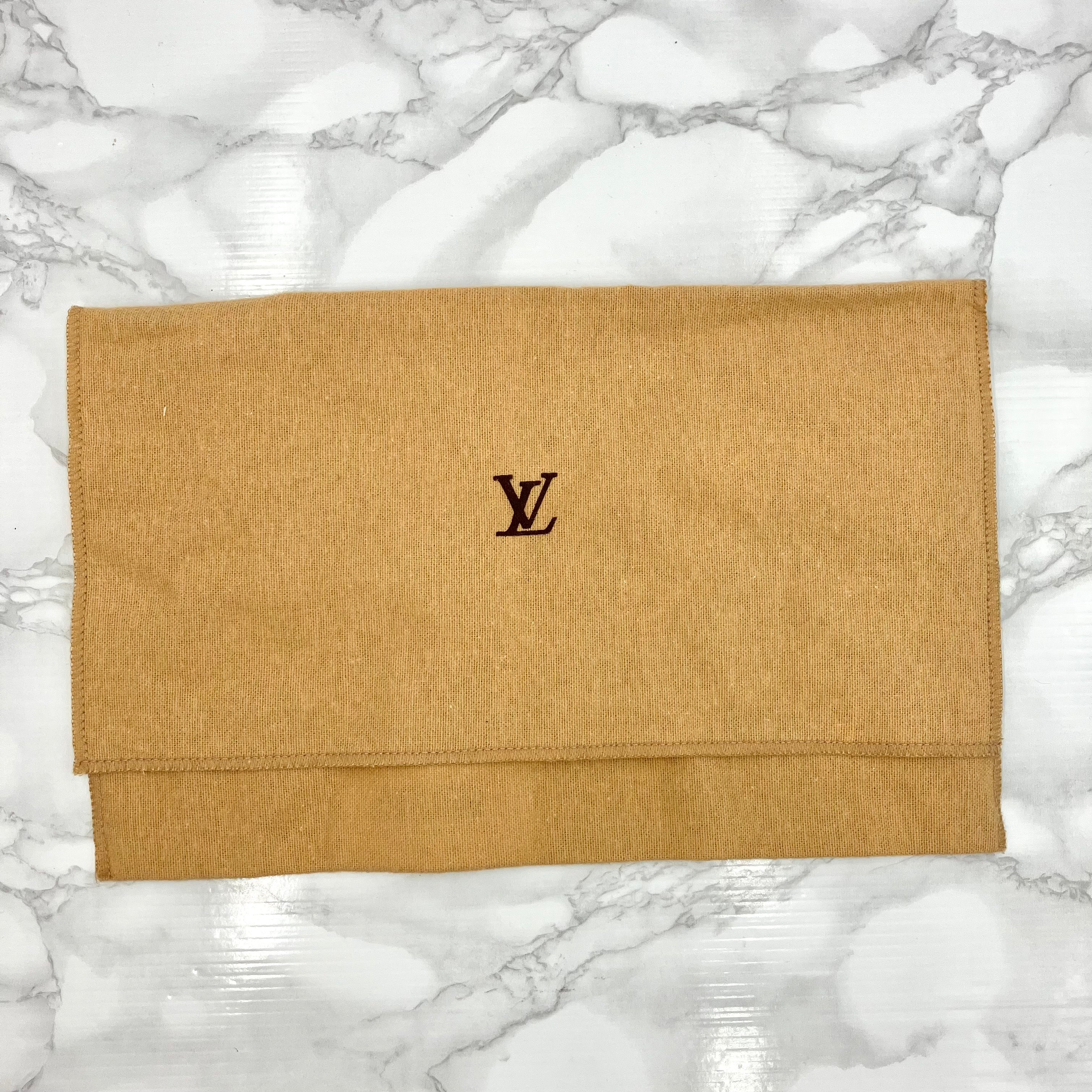 LOUIS VUITTON Amazon