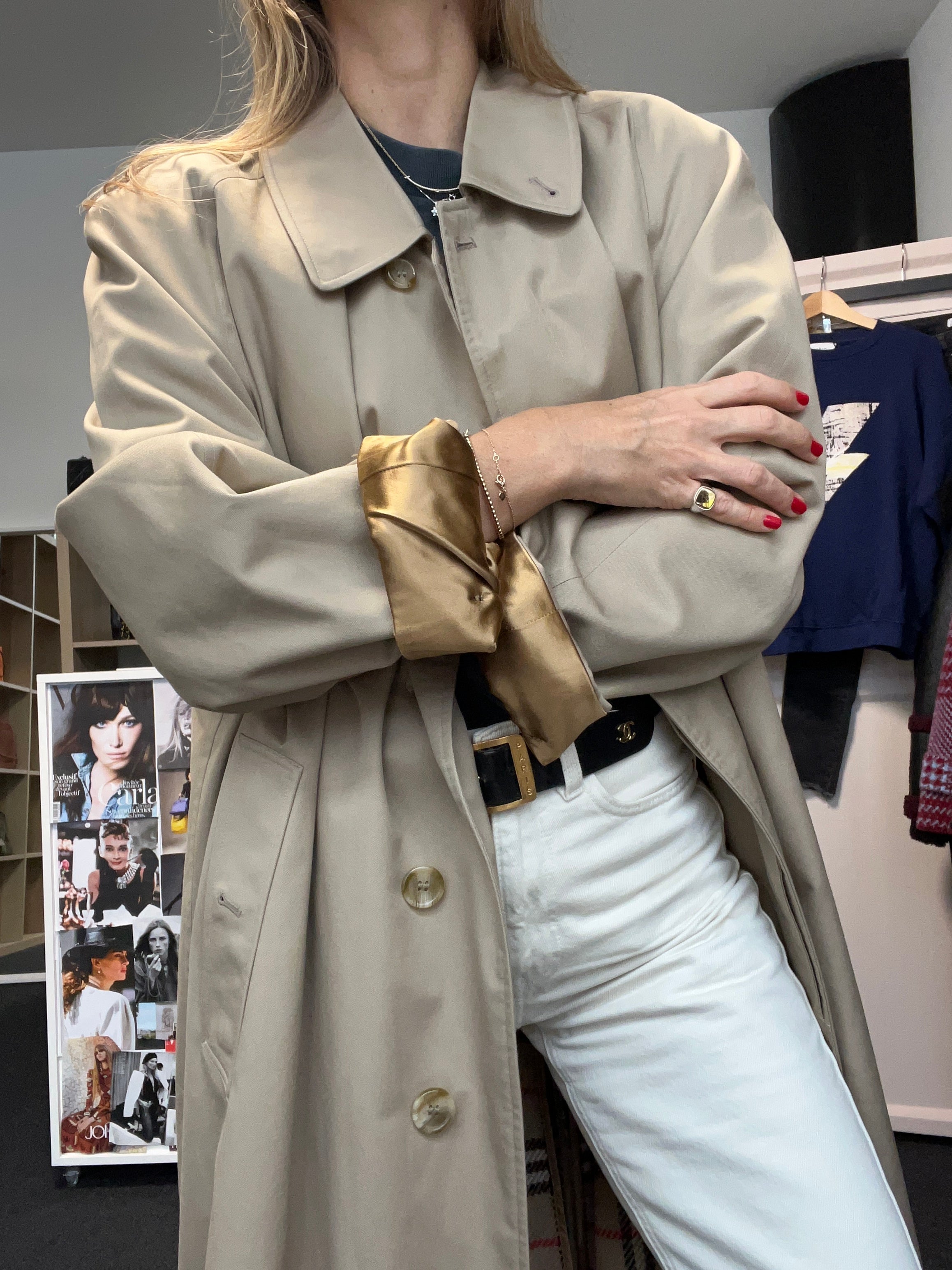 Trench with removable Wool Lining