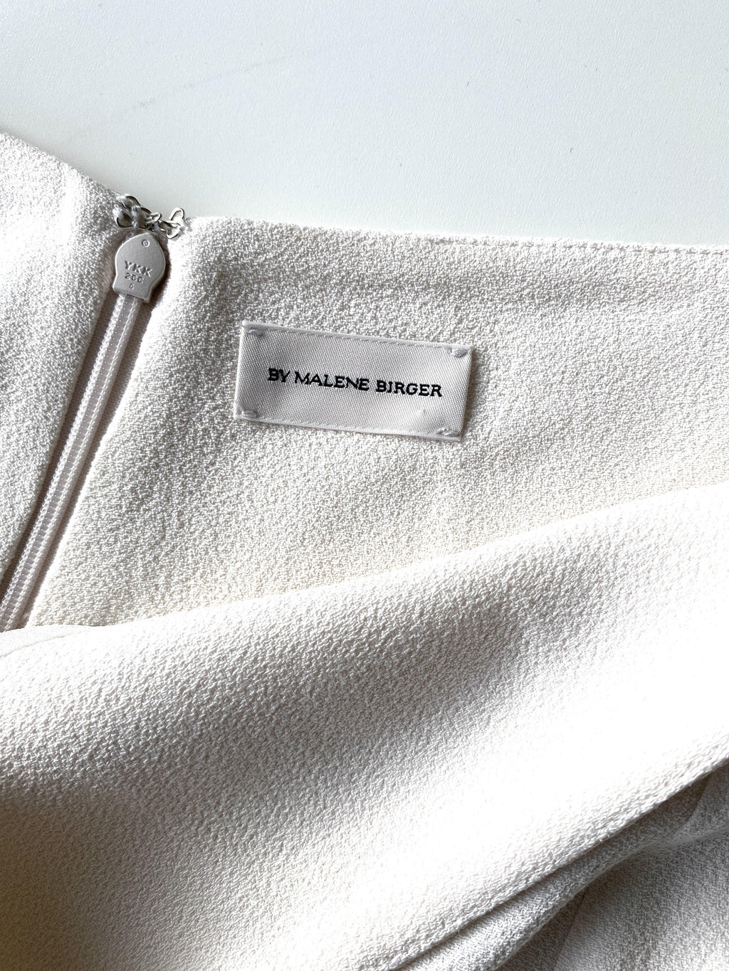 BY MALENE BIRGER 3/4 LENGTH SKIRT - SIZE DK 36
