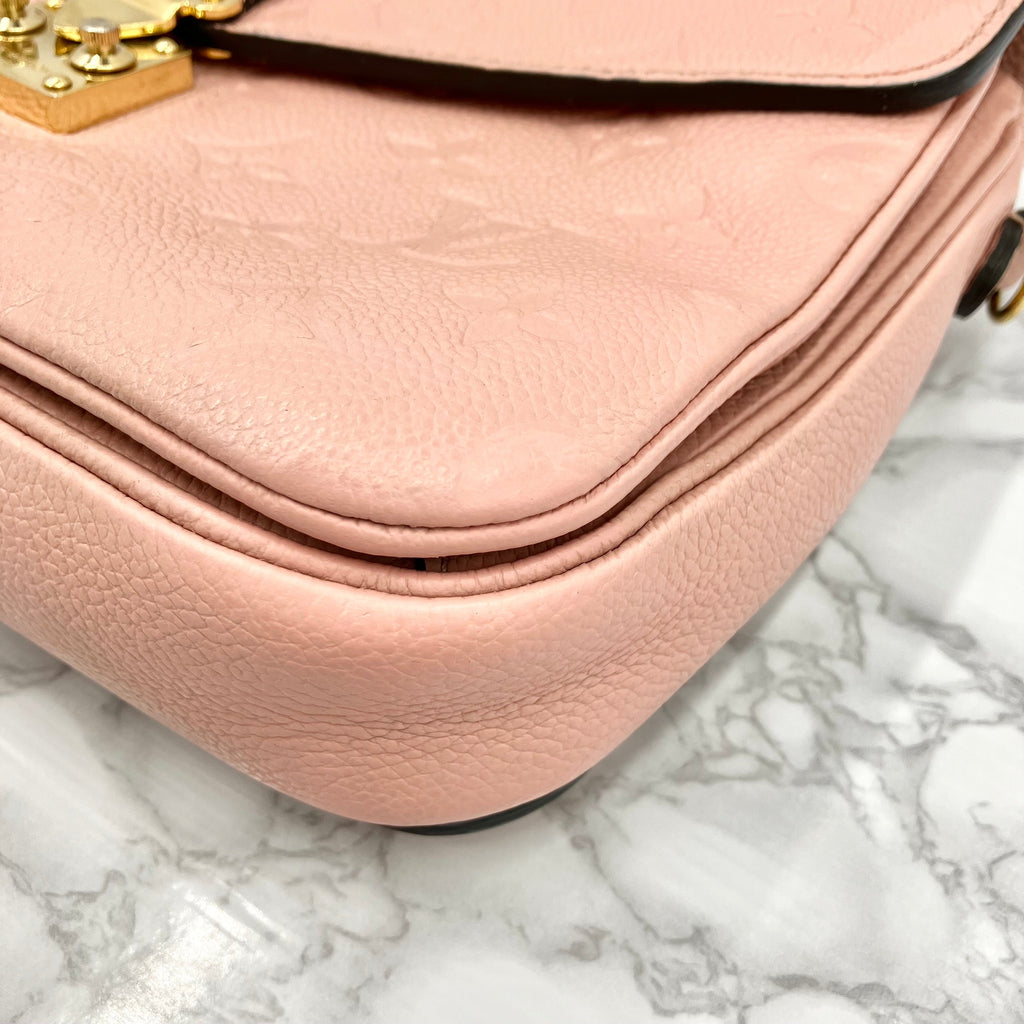 Louis Vuitton Amplant Pochette Metis