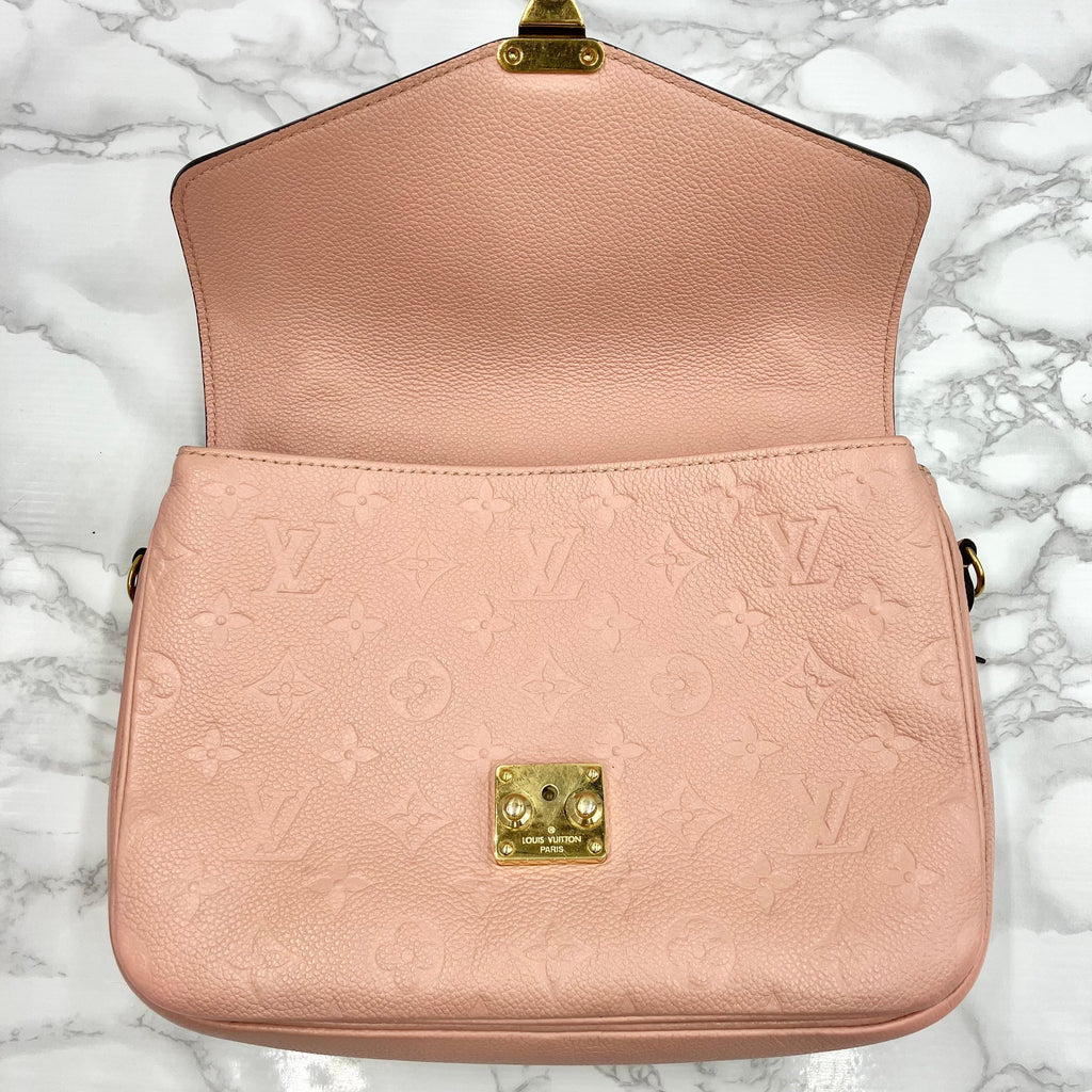 Louis Vuitton Amplant Pochette Metis