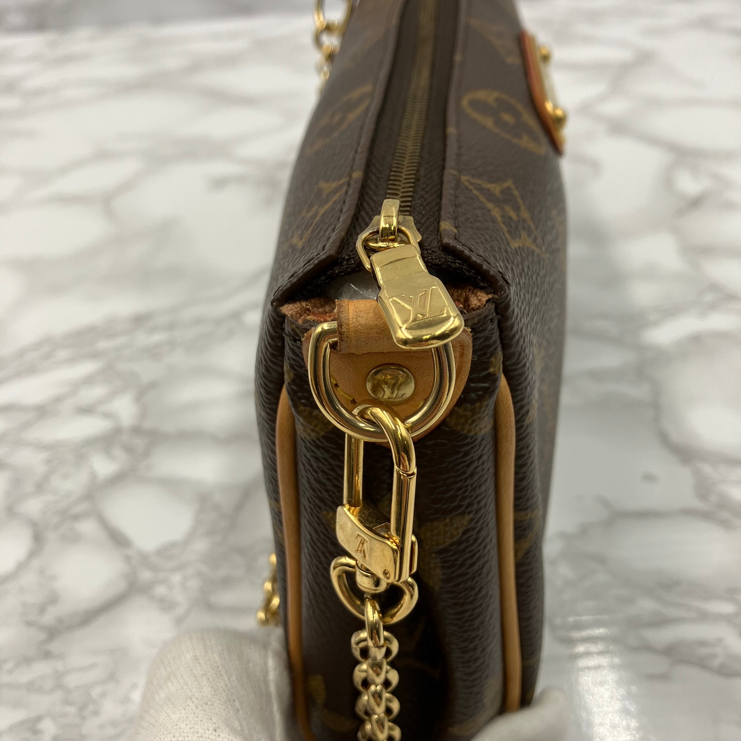 LOUIS VUITTON Monogram Eva Shoulder bag