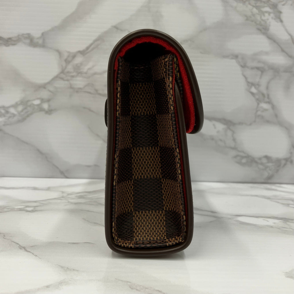 LOUIS VUITTON Damier Florentine body bag