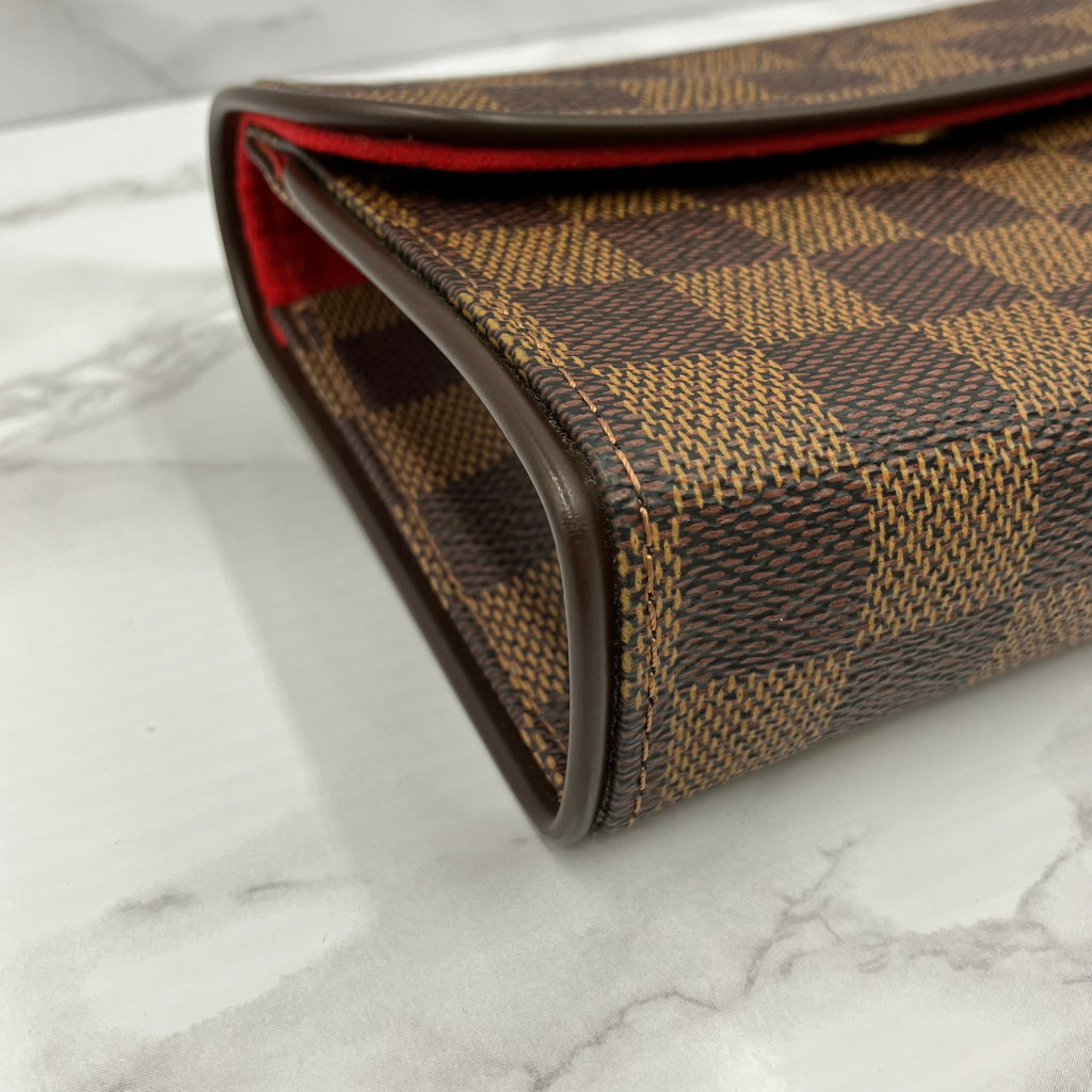 LOUIS VUITTON Damier Florentine body bag