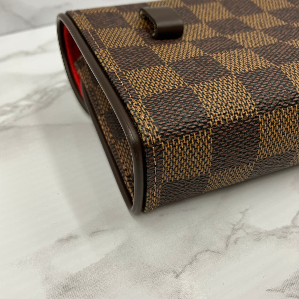 LOUIS VUITTON Damier Florentine body bag
