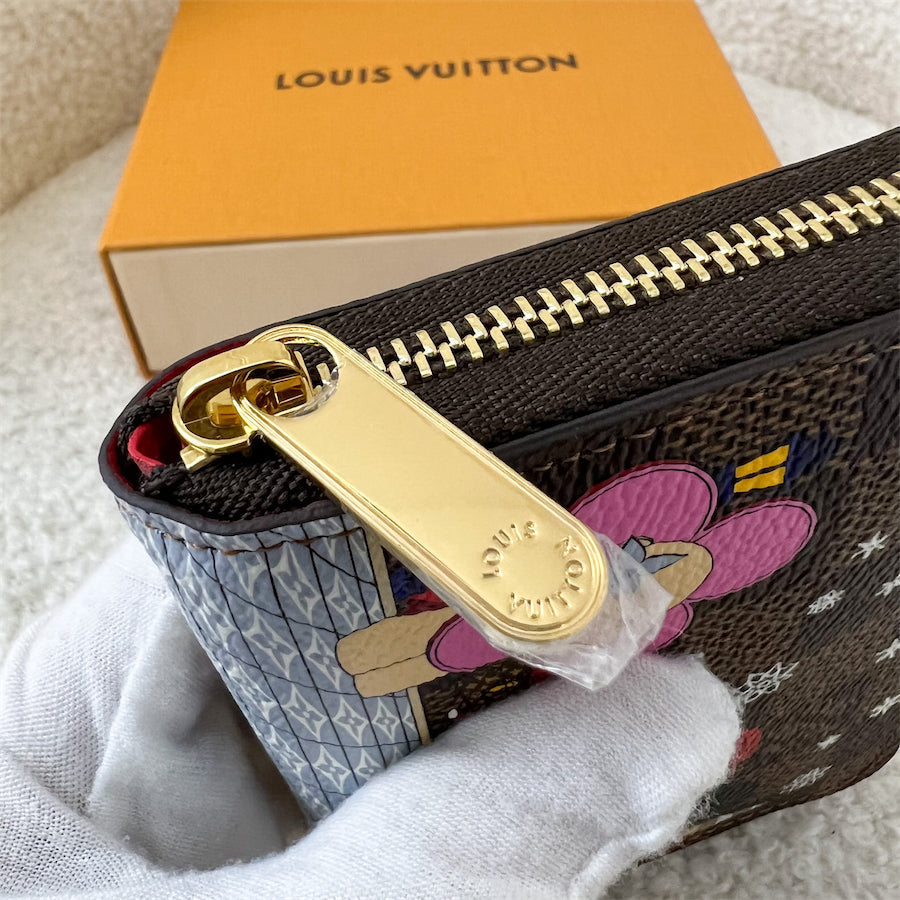 LV Zippy Small Wallet / Card Holder in Vivienne in London Christmas 2021 Canvas and GHW