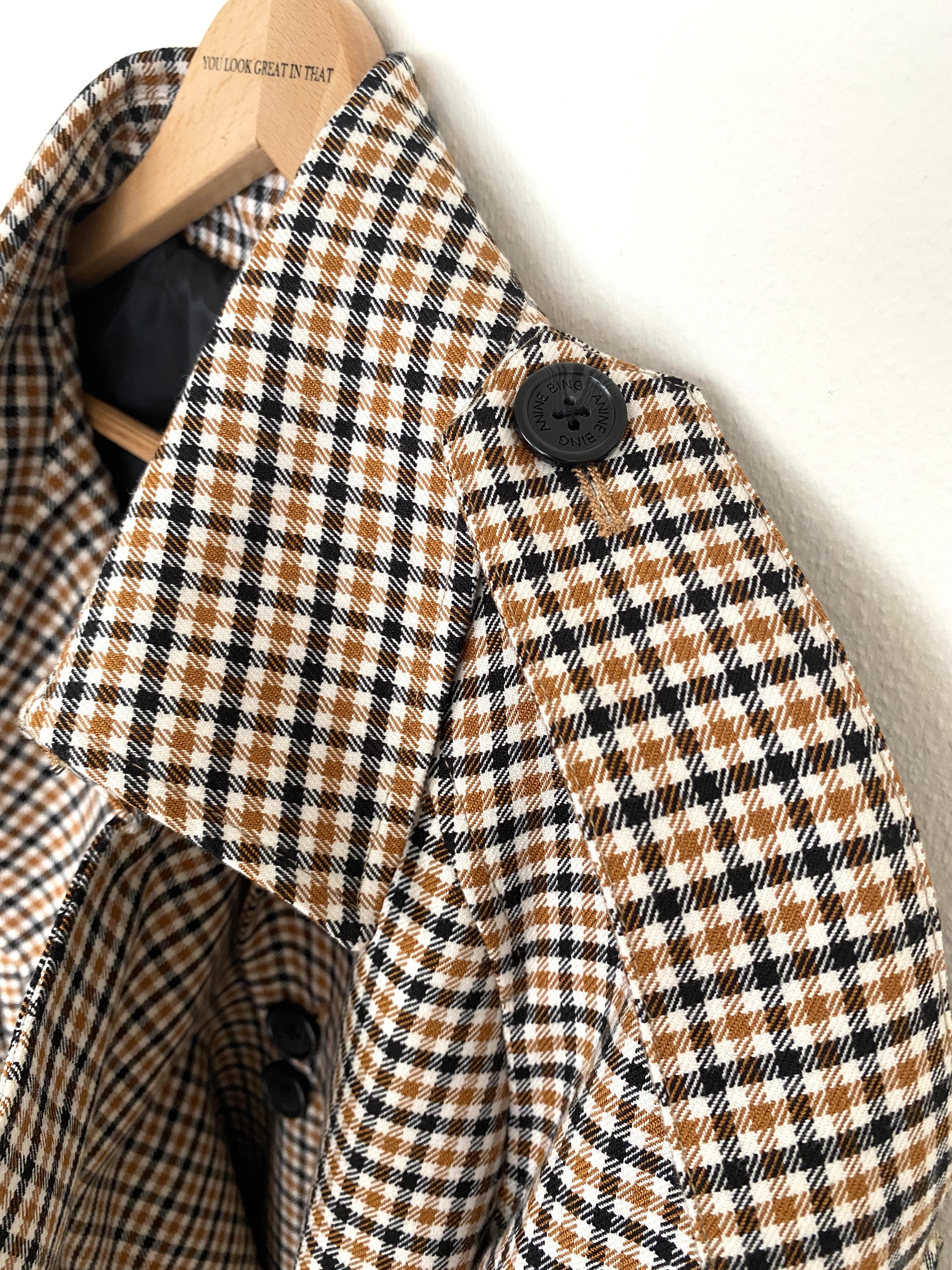 MUSTARD PLAID LONDON TRENCH COAT - SIZE MEDIUM