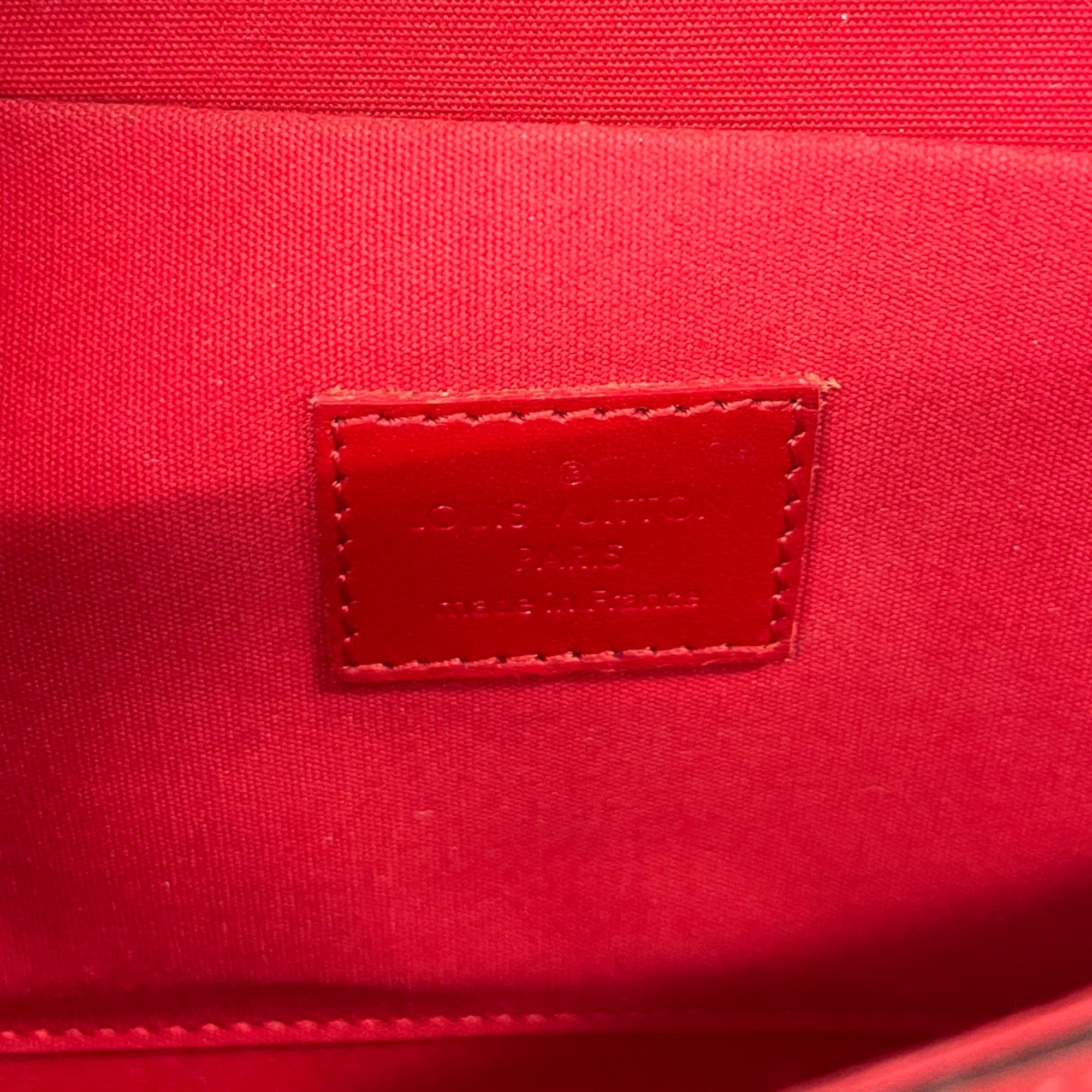 Women's Vernis Pochette Felicie Handbag Red