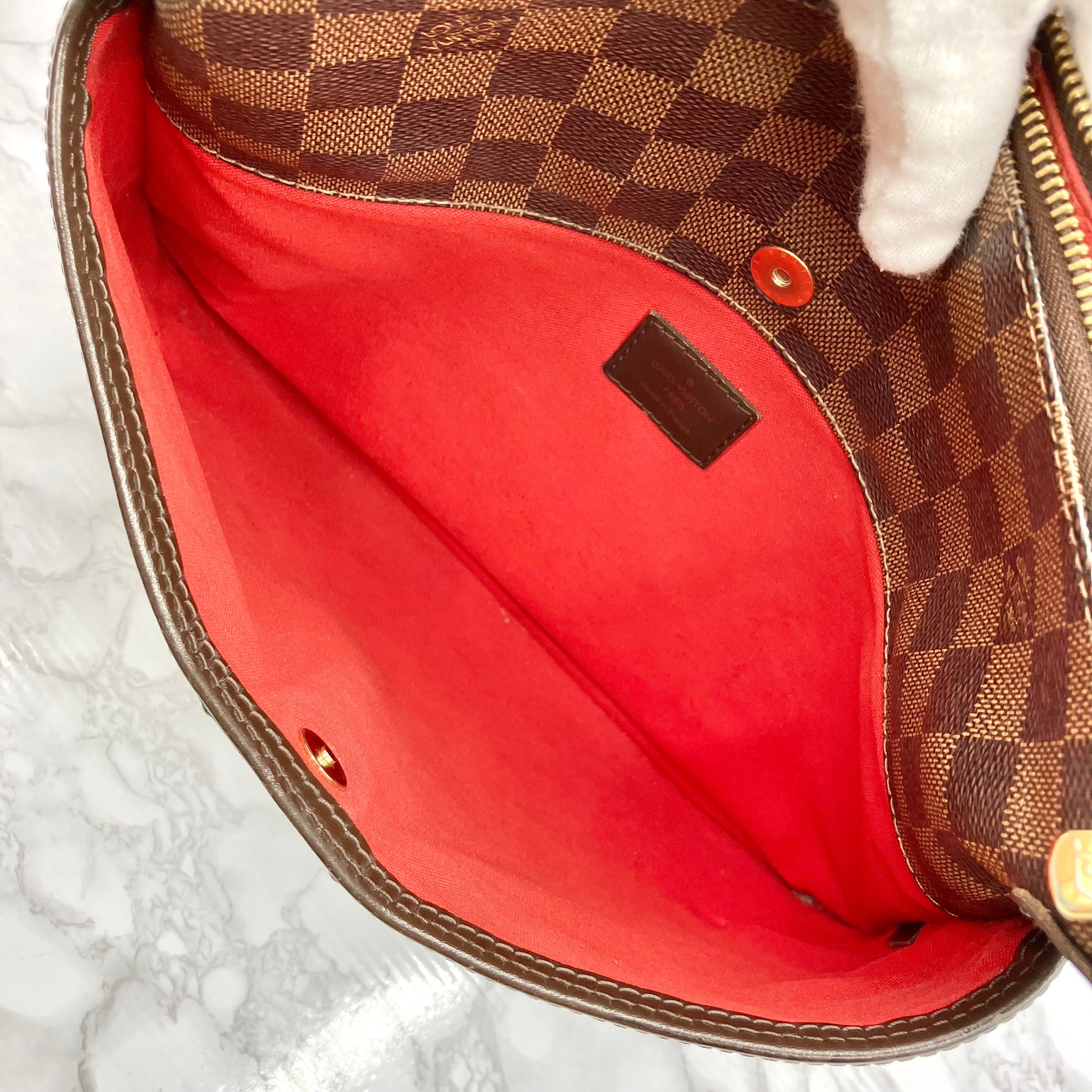 LOUIS VUITTON Damier Bloomsbury