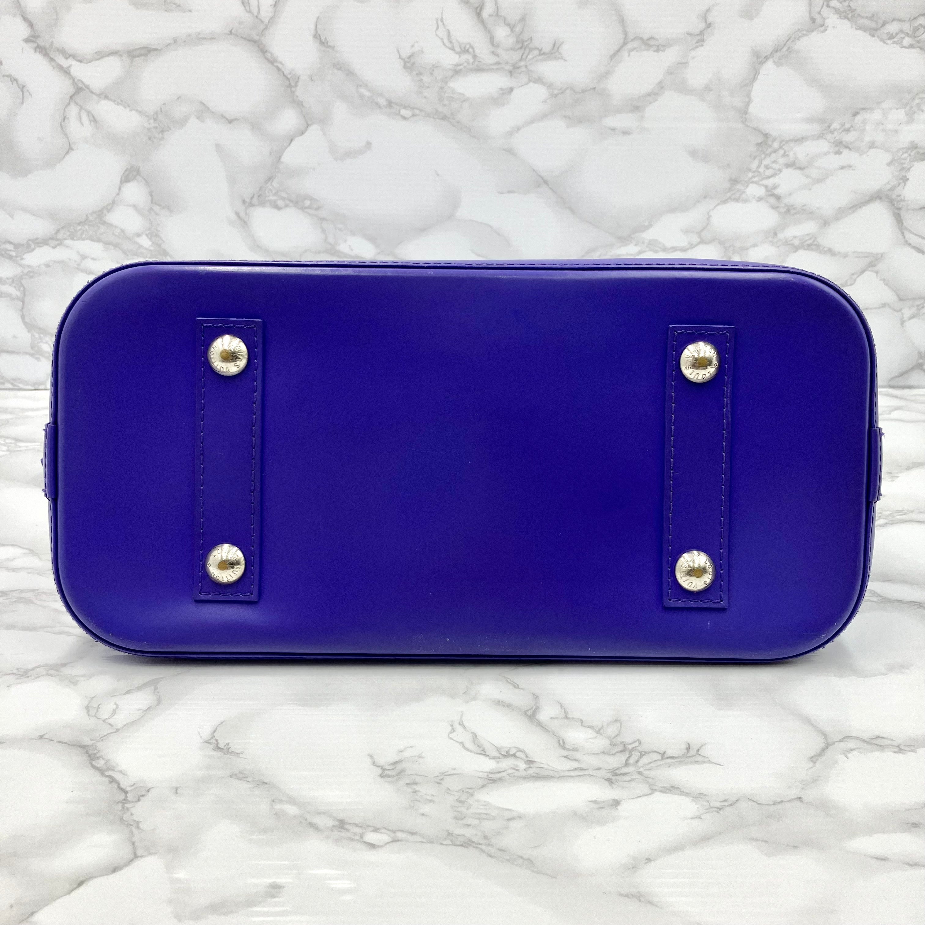 Louis Vuitton Epi Alma PM