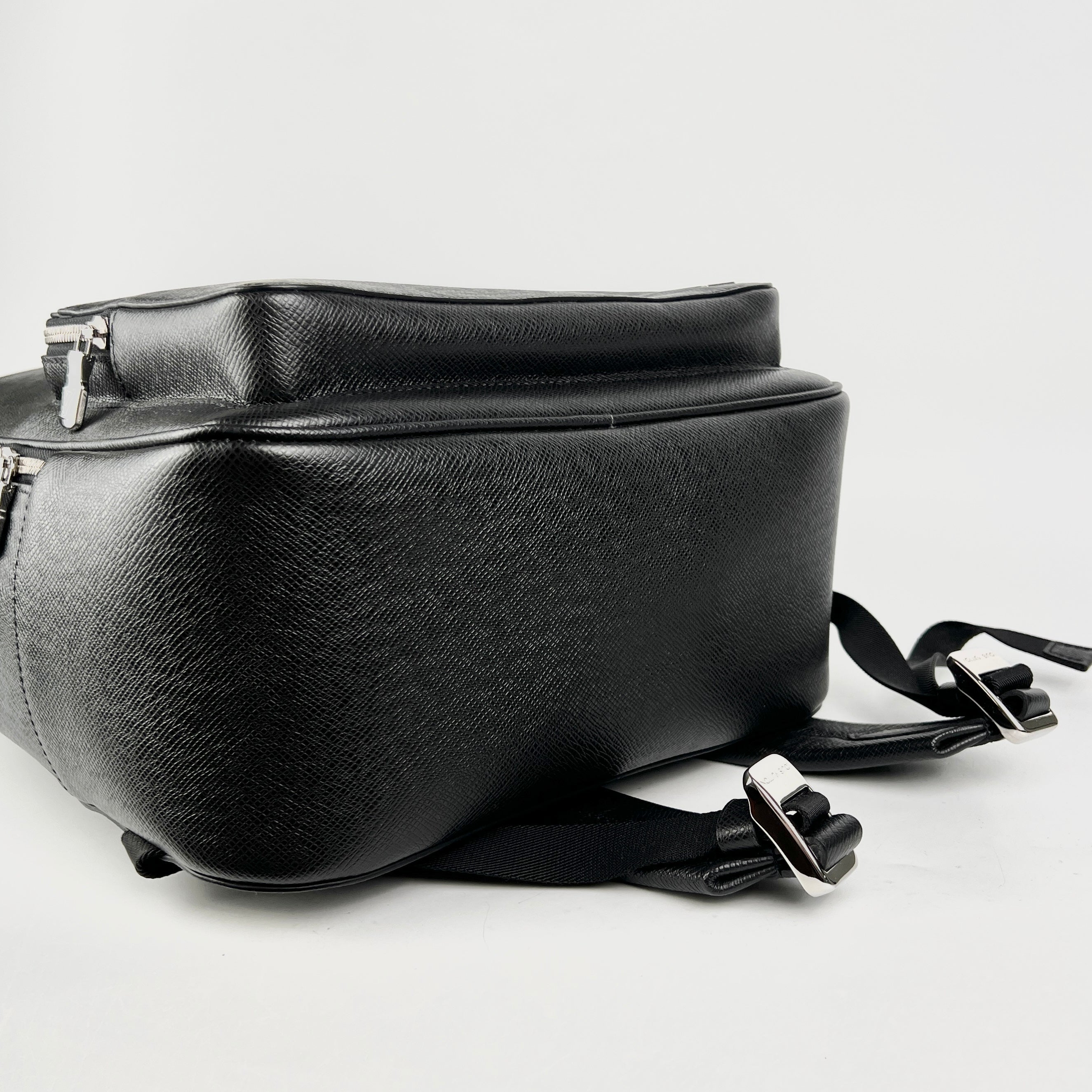 Louis Vuitton Black Men's Backpack