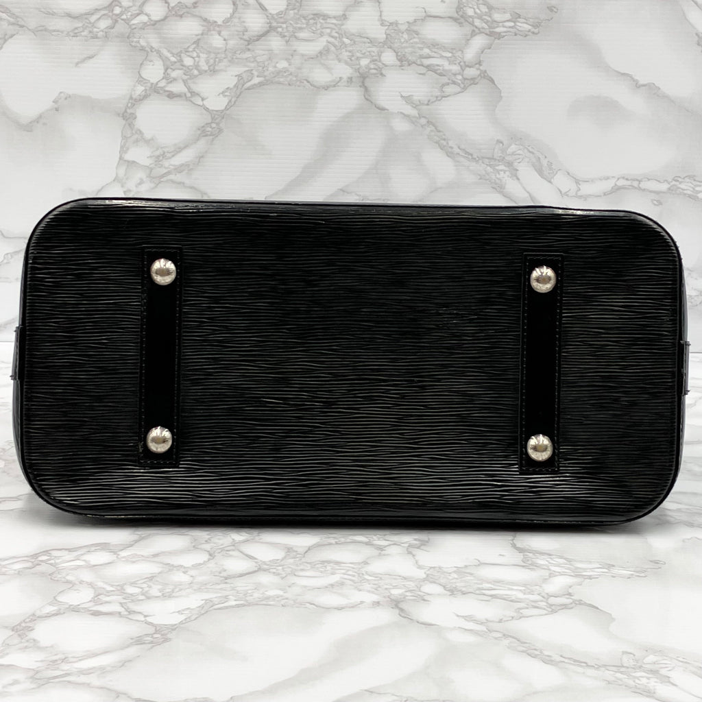 LOUISU VUITTON Epi Alma MM handbag