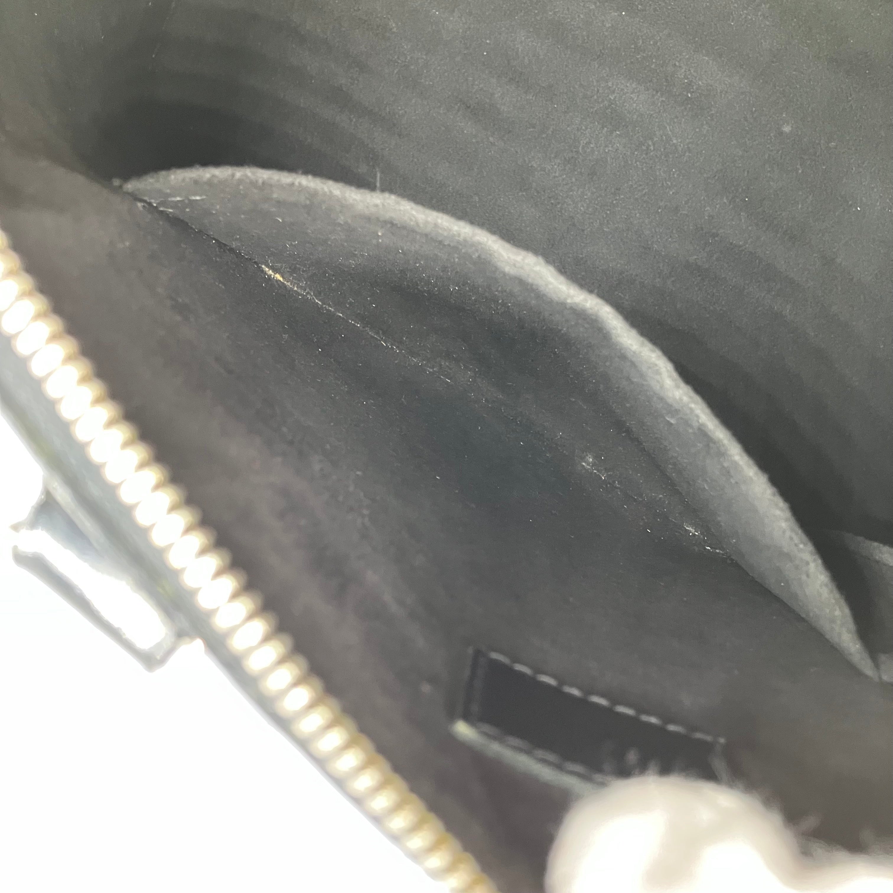 LOUISU VUITTON Epi Alma MM handbag