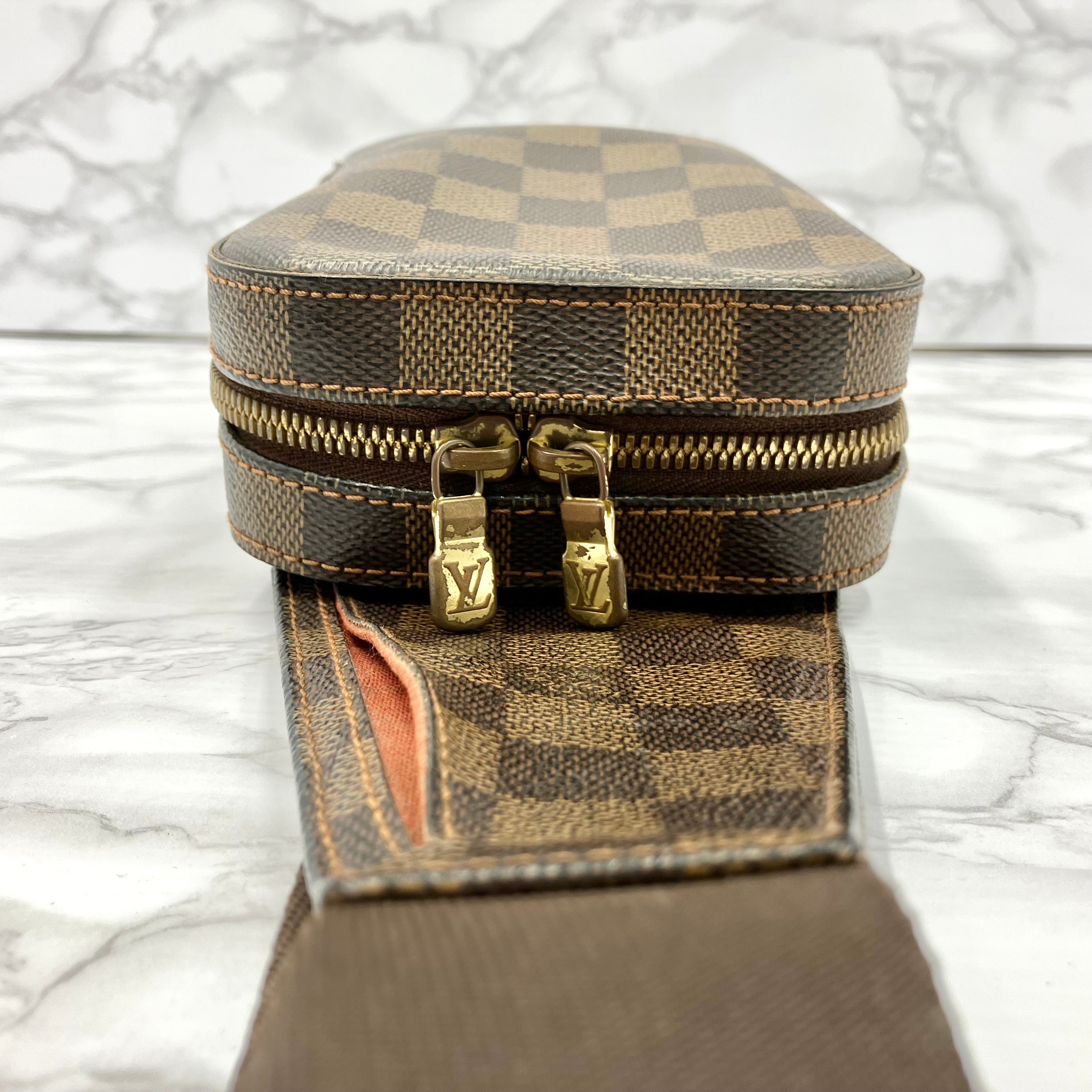 LOUIS VUITTON Damier Geronimos
