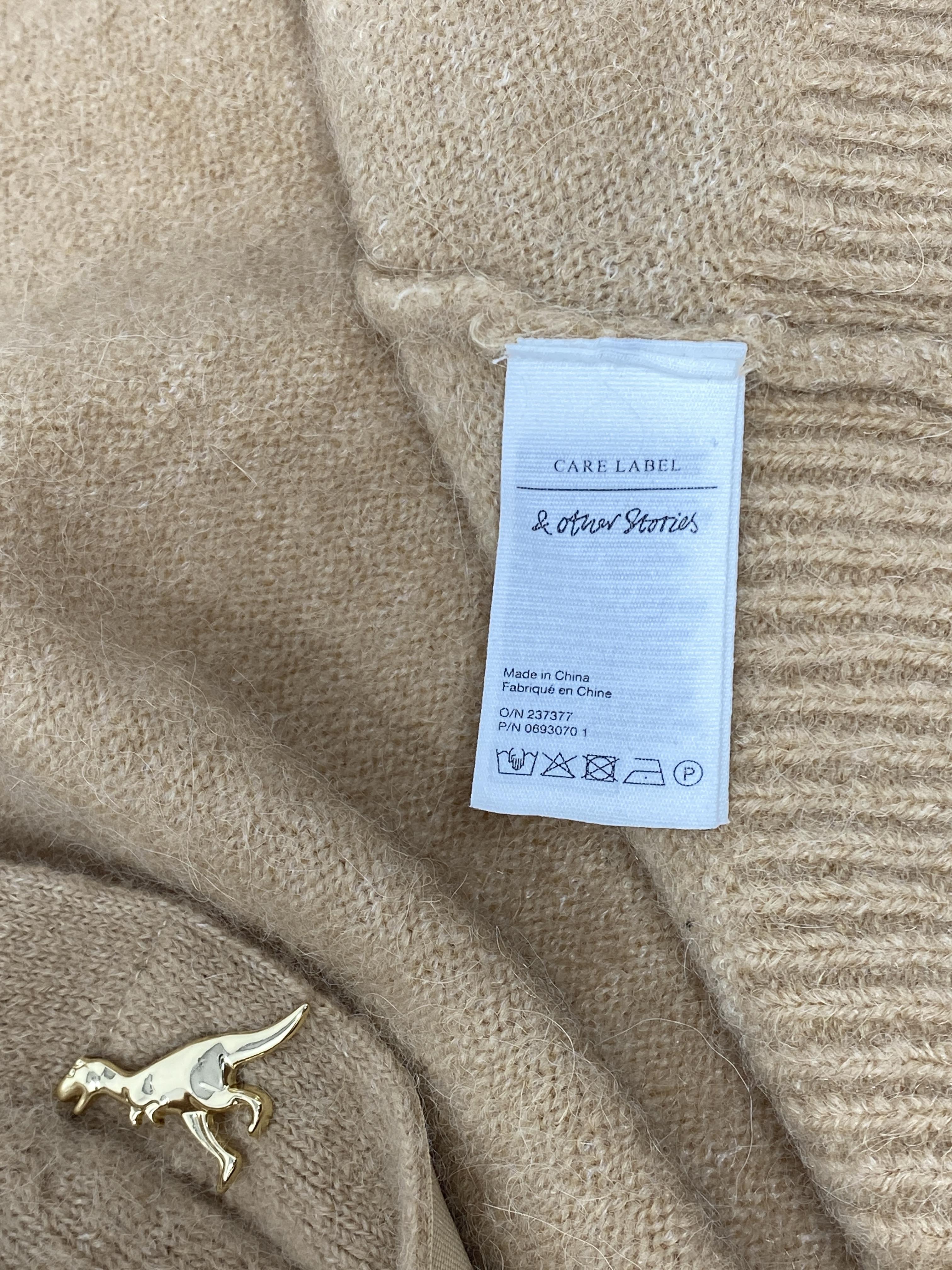 Dinosaur Button Knit Cardigan - SIZE EUR S